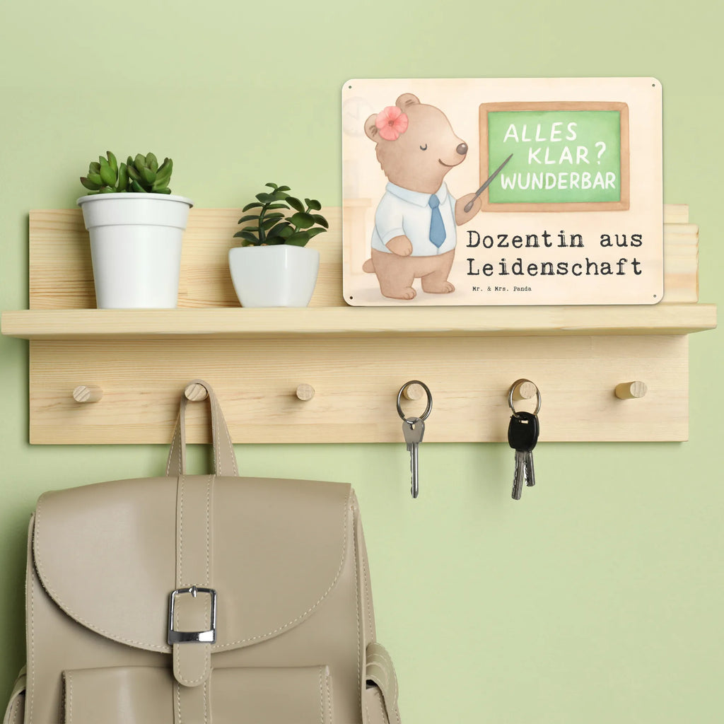 Blechschild Dozentin Leidenschaft Design Wandschild Metall, Blechschild Für Frauen, Blechschild Für Männer, Türschild Metall, Blechschild Büro, Blechschild Küche, Blechschild Zum Aufhängen, Dekoschild Metall, Blechschild, Blechschild Groß, Schenken, Jubiläum, Danke, Dankeschön, Beruf, Ausbildung, Abschied, Rente, Kollege, Kollegin, Arbeitskollege, Mitarbeiter, Firma, Geschenk, Tutorin, Professorin, Dozentin, Vorlesung, Unterricht, Universität, Uni, Akademikerin