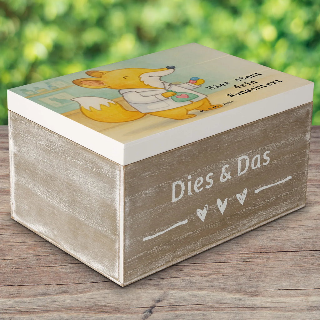 Personalisierte Holzkiste Apotheker Leidenschaft Design Schatulle mit Namen, Erinnerungsbox mit Namen, Geschenkbox Personalisiert, Schatulle Personalisiert, GEschenkdose Personalisiert, mit Namen, Kiste mit Namen, Dekokiste mit Namen, Schatzkiste mit Namen, Holzkiste Personalisiert, Dekokiste Personalisiert, Aufbewahrungsbox mit Namen, Schatzkiste Personalisiert, Kiste Personalisiert, Holzkiste mit Namen, Truhe mit Namen, Truhe Personalisiert, Erinnerungsbox Personalisiert, Erinnerungskiste Personalisiert, Aufbewahrungsbox Personalisiert, Geschenk, Schenken, Jubiläum, Danke, Dankeschön, Beruf, Ausbildung, Abschied, Rente, Kollege, Kollegin, Arbeitskollege, Mitarbeiter, Firma, Staatsexamen, Pharmazie, Approbation, Eröffnung Apotheke, Apotheker