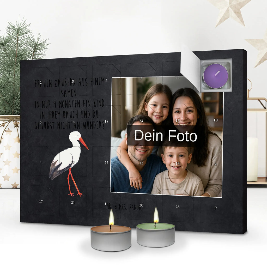 Personalisierter Duftkerzen Foto Adventskalender Storch Personalisierter Duftkerzen Foto Adventskalender, Lustige Sprüche, Tiere, Tiermotive, Gute Laune, Mutter, Schwangerschaft, Geburt, Storch, Störche, Baby, Schwanger, Mütter, Babybauch, Mutter Werden