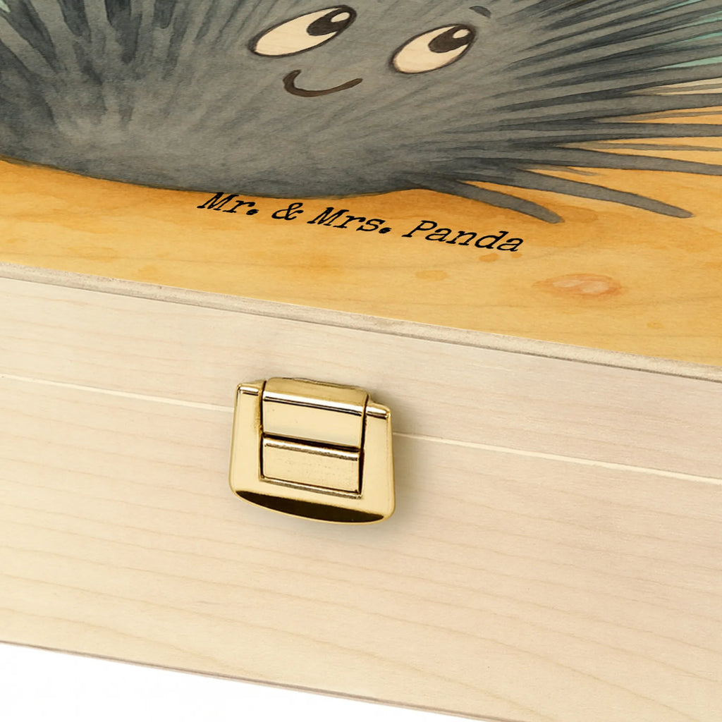 teebox Seeigel Design holzteekiste, teebox, teekasten, teebeutel aufbewahrung, aufbewahrungsbox für teebeutel, teebehälter, tee kiste, teeaufbewahrungsbox, tee beutel halter, teebeutel organizer, holzteebox, box für teebeutel, teebeutelbox, vorratsbox tee, box für tee, tee organizer, tee organizer box, aufbewahrung tee, teebox für teebeutel, teebeutel aufbewahrungsbox, teebeutel behälter, teekiste, aufbewahrungsbox tee, tee sortierbox, teeaufbewahrung, teedose, Meer, Urlaub, Meerestiere, Achtsamkeit, Selbstakzeptanz, Selbstliebe, Leben, Seeigel, Lebe, Hier und Jetzt