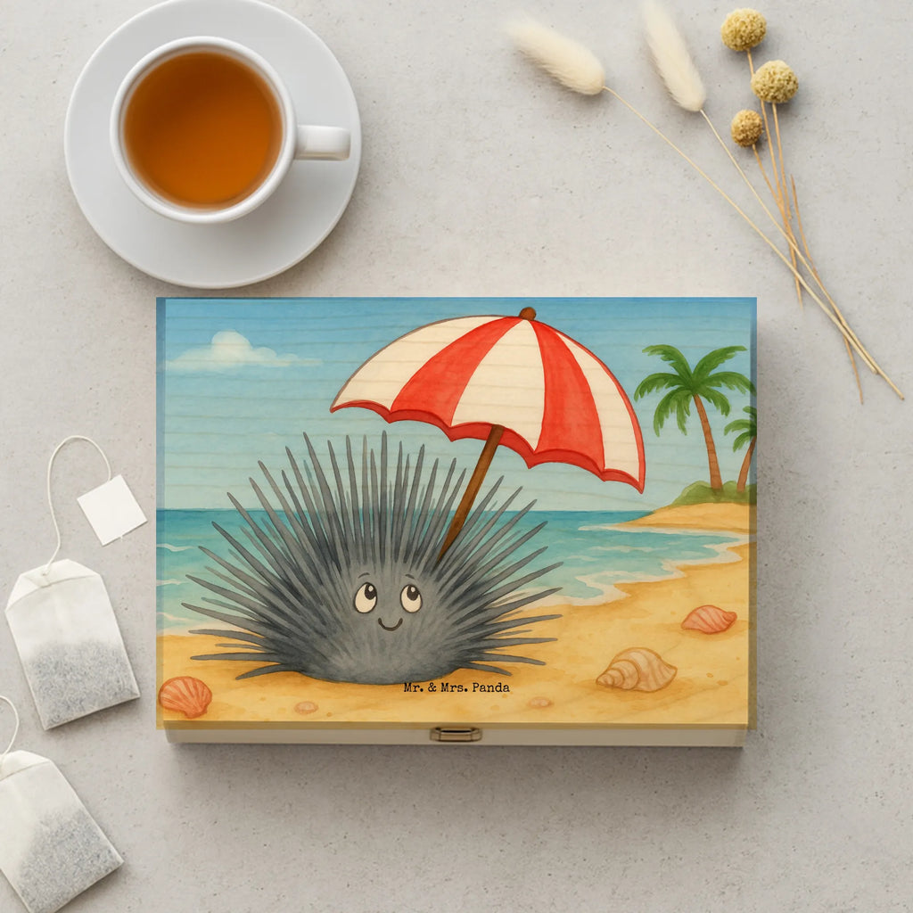 teebox Seeigel Design holzteekiste, teebox, teekasten, teebeutel aufbewahrung, aufbewahrungsbox für teebeutel, teebehälter, tee kiste, teeaufbewahrungsbox, tee beutel halter, teebeutel organizer, holzteebox, box für teebeutel, teebeutelbox, vorratsbox tee, box für tee, tee organizer, tee organizer box, aufbewahrung tee, teebox für teebeutel, teebeutel aufbewahrungsbox, teebeutel behälter, teekiste, aufbewahrungsbox tee, tee sortierbox, teeaufbewahrung, teedose, Meer, Urlaub, Meerestiere, Achtsamkeit, Selbstakzeptanz, Selbstliebe, Leben, Seeigel, Lebe, Hier und Jetzt