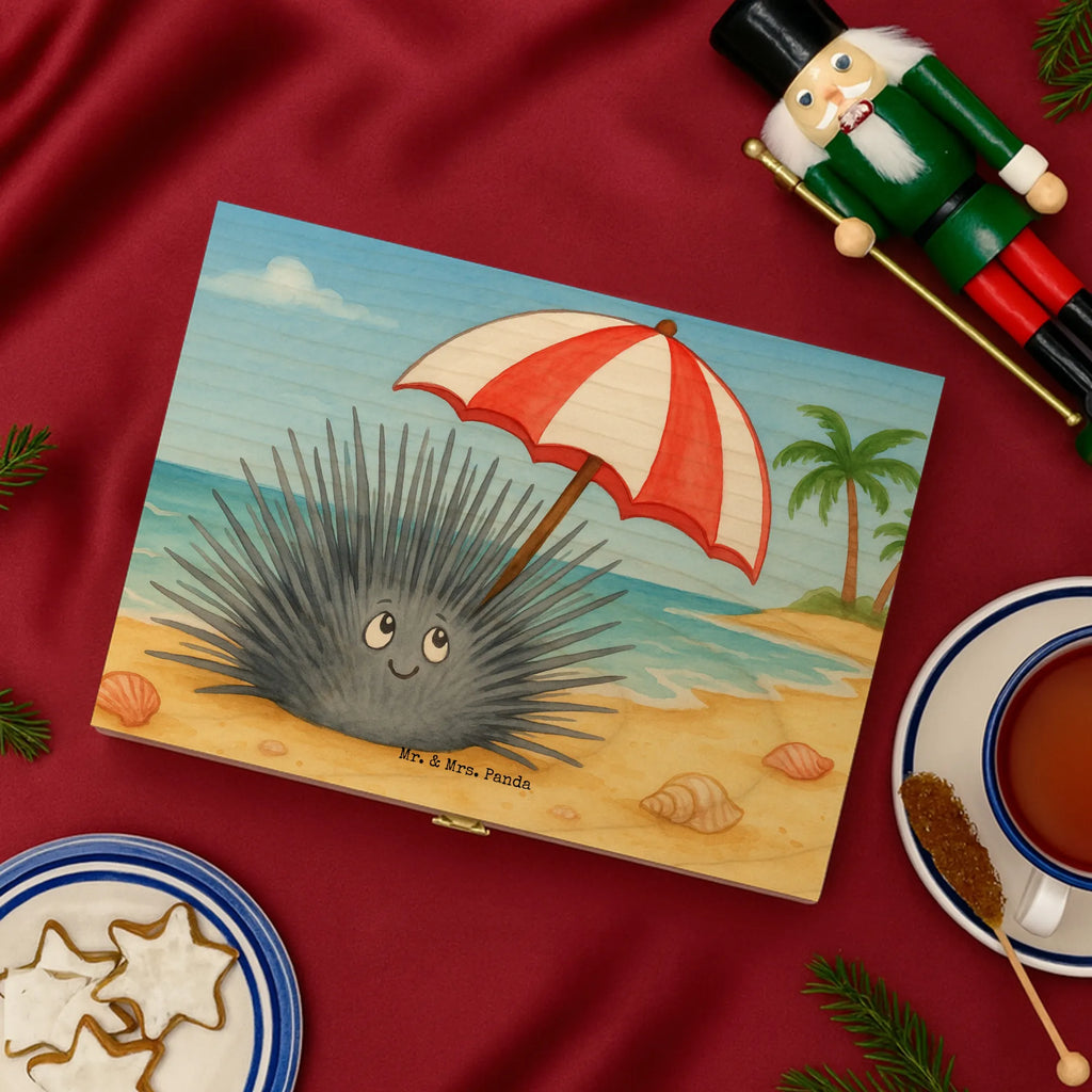 teebox Seeigel Design holzteekiste, teebox, teekasten, teebeutel aufbewahrung, aufbewahrungsbox für teebeutel, teebehälter, tee kiste, teeaufbewahrungsbox, tee beutel halter, teebeutel organizer, holzteebox, box für teebeutel, teebeutelbox, vorratsbox tee, box für tee, tee organizer, tee organizer box, aufbewahrung tee, teebox für teebeutel, teebeutel aufbewahrungsbox, teebeutel behälter, teekiste, aufbewahrungsbox tee, tee sortierbox, teeaufbewahrung, teedose, Meer, Urlaub, Meerestiere, Achtsamkeit, Selbstakzeptanz, Selbstliebe, Leben, Seeigel, Lebe, Hier und Jetzt