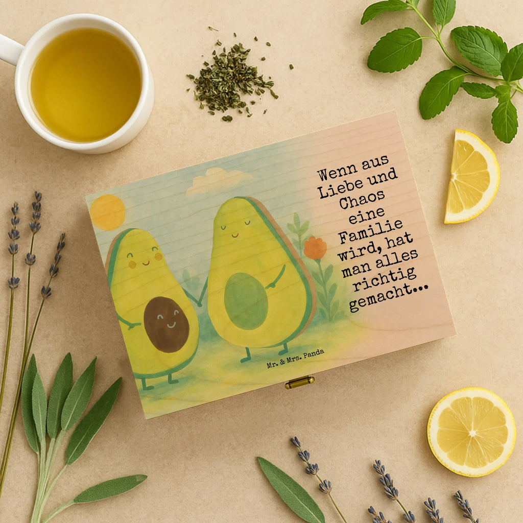 Teebox Holz Avocado Pärchen Design teekiste, teedose, tee organizer box, teebeutel organizer, teebeutelbox, teeaufbewahrungsbox, teebeutel aufbewahrung, box für tee, teebeutel behälter, holzteebox, tee beutel halter, teebehälter, teebeutel aufbewahrungsbox, box für teebeutel, aufbewahrung tee, teebox für teebeutel, aufbewahrungsbox für teebeutel, teeaufbewahrung, vorratsbox tee, teebox, tee sortierbox, tee kiste, teekasten, tee organizer, aufbewahrungsbox tee, holzteekiste, Avocado, Veggie, Vegan, Gesund, Familie, Babyshower, Schwangerschaft, Liebe, Kinder, Avocuddle, Hochzeit, Avocados, Geburt, Babyparty