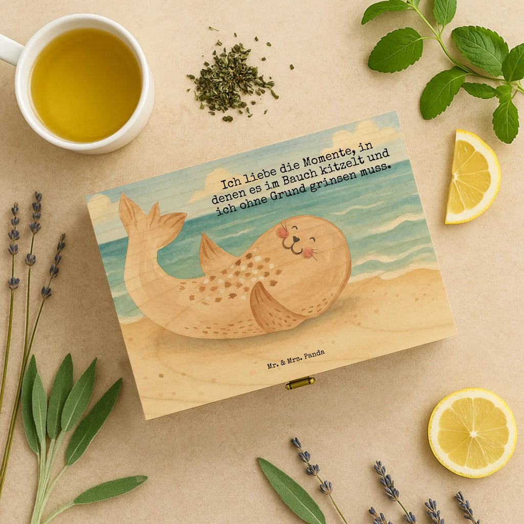 teebeutel aufbewahrungsbox Robbe Liegen Design tee organizer, teedose, tee kiste, teekiste, aufbewahrungsbox tee, vorratsbox tee, teebox, teebox für teebeutel, box für teebeutel, teebeutel aufbewahrungsbox, teebeutel aufbewahrung, teebeutel organizer, teeaufbewahrungsbox, teebeutelbox, tee organizer box, teebehälter, holzteekiste, tee beutel halter, teekasten, tee sortierbox, aufbewahrungsbox für teebeutel, aufbewahrung tee, teebeutel behälter, box für tee, teeaufbewahrung, holzteebox, lustige Sprüche, Tiere, Tiermotive, Gute Laune, Ostsee, Seehund, Robbe, Meerestier, Freude, Strand, Nordsee, Lachen, Robben