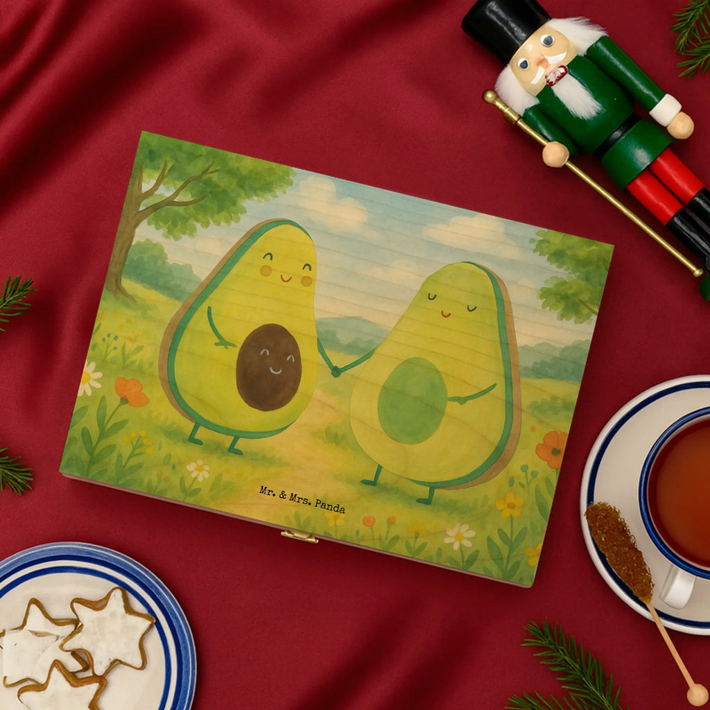 Teebox Holz Avocado Pärchen Design teekiste, teedose, tee organizer box, teebeutel organizer, teebeutelbox, teeaufbewahrungsbox, teebeutel aufbewahrung, box für tee, teebeutel behälter, holzteebox, tee beutel halter, teebehälter, teebeutel aufbewahrungsbox, box für teebeutel, aufbewahrung tee, teebox für teebeutel, aufbewahrungsbox für teebeutel, teeaufbewahrung, vorratsbox tee, teebox, tee sortierbox, tee kiste, teekasten, tee organizer, aufbewahrungsbox tee, holzteekiste, Avocado, Veggie, Vegan, Gesund, Familie, Babyshower, Schwangerschaft, Liebe, Kinder, Avocuddle, Hochzeit, Avocados, Geburt, Babyparty