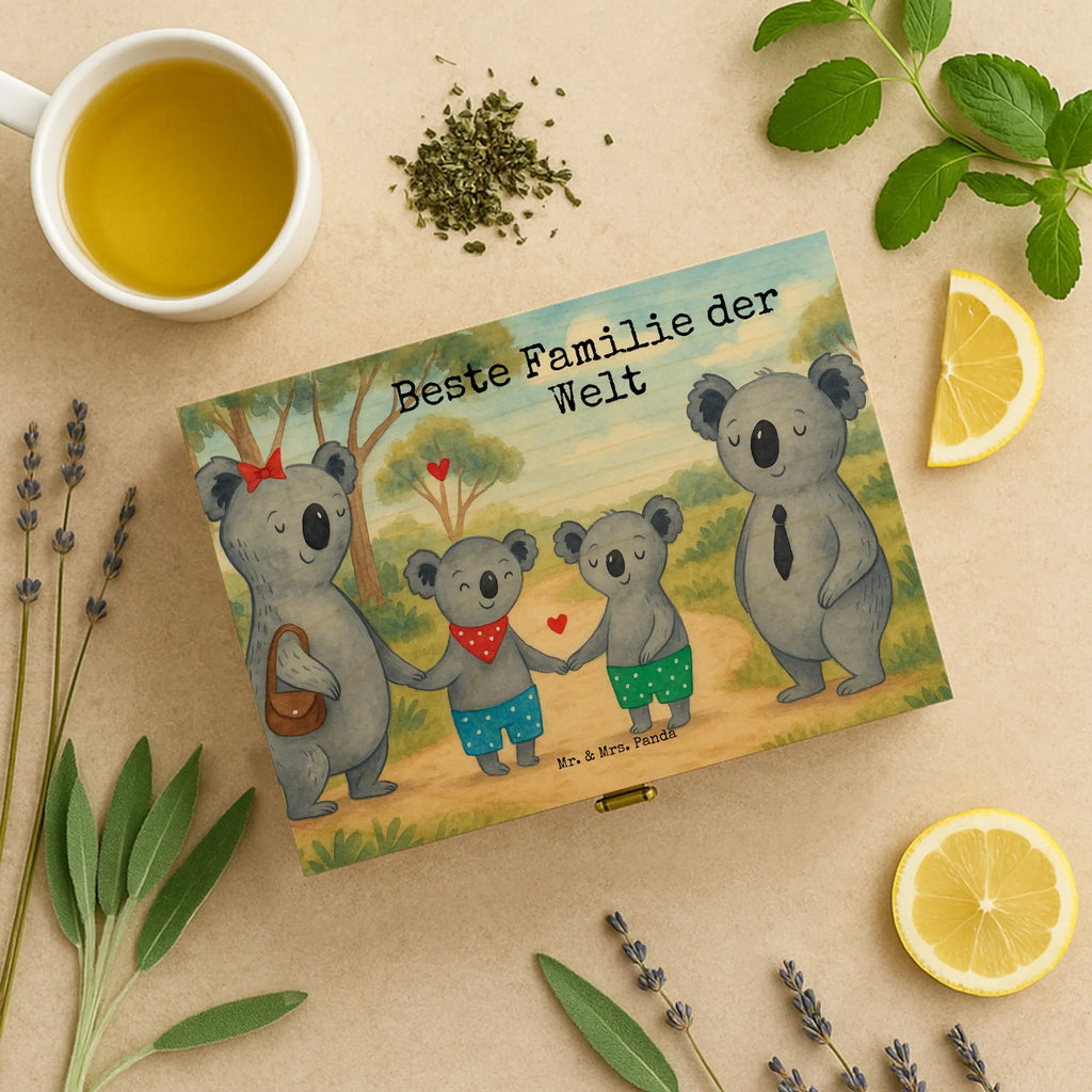 teedose Koala Familie zwei Design tee organizer, aufbewahrung tee, holzteebox, teebeutel aufbewahrungsbox, teebox für teebeutel, teekasten, teeaufbewahrungsbox, tee organizer box, tee sortierbox, teebox, holzteekiste, aufbewahrungsbox für teebeutel, aufbewahrungsbox tee, teeaufbewahrung, teebeutelbox, teekiste, teebeutel organizer, box für tee, teedose, teebeutel aufbewahrung, teebeutel behälter, teebehälter, box für teebeutel, tee beutel halter, vorratsbox tee, tee kiste, Muttertag, Vatertag, Mama, Papa, Oma, Opa, Familie, Schwester, Bruder, Lieblingsfamilie, Familienleben, Familienzeit, Koalafamilie, beste Familie, Koalabär, Koala