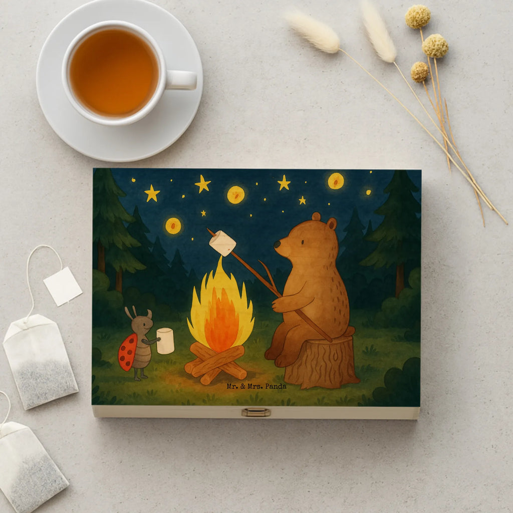  Niedźwiedź i biedronka przy ognisku Design Niedźwiedź, Miś, Pluszowy miś