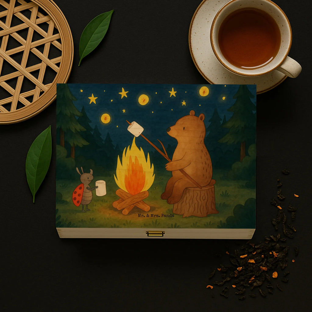  Niedźwiedź i biedronka przy ognisku Design Niedźwiedź, Miś, Pluszowy miś