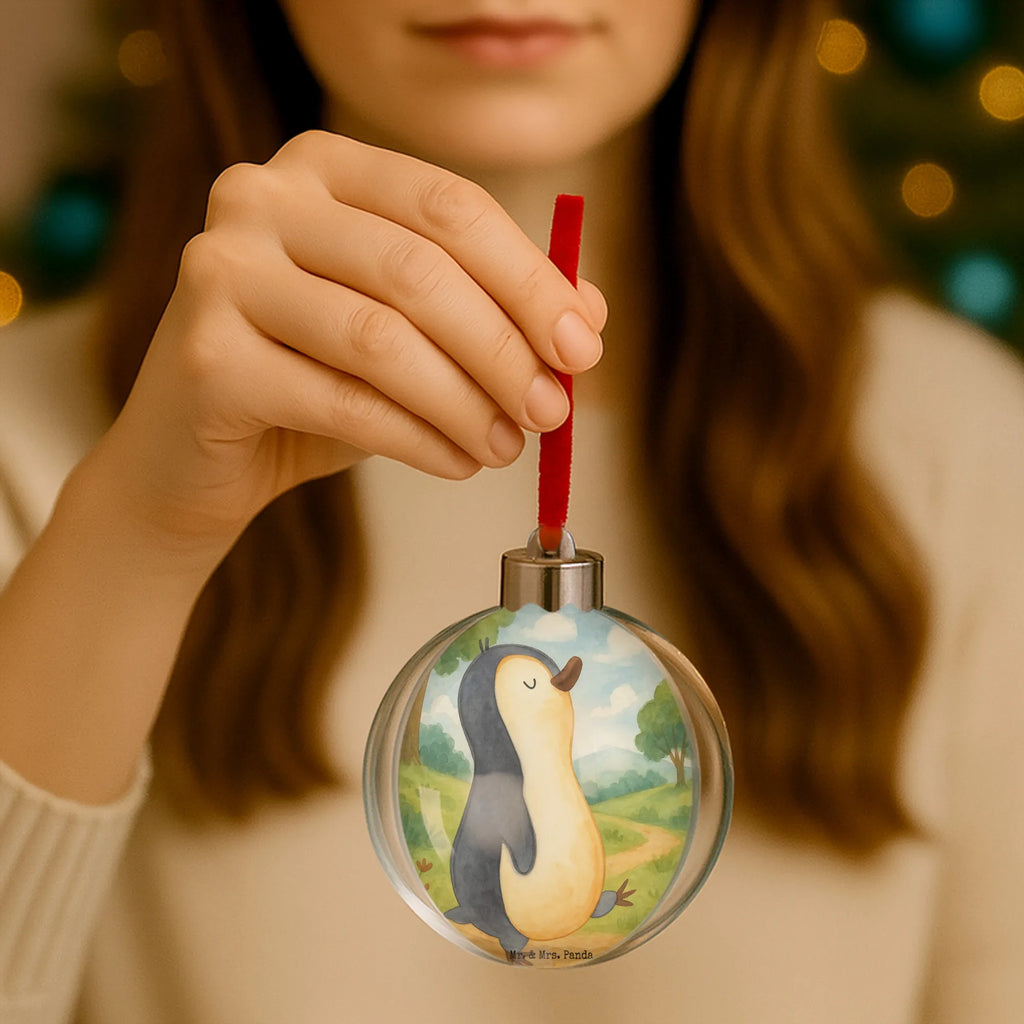 Weihnachtskugel Pinguin marschieren Design dekohänger, weihnachtsdeko kugeln, kunststoff weihnachtskugel, Dekokugel, dekokugeln, weihnachtsbaum anhänger, Weihnachtskugel, weihnachtskugel transparent, christbaumkugel, transparente weihnachtskugel, weihnachtskugeln deko, baum anhänger, baumkugeln, kugel weihnachten, hängekugel, kunststoffkugel, christbaum anhänger, weihnachtsanhänger, weihnachtsbaumkugeln, weihnachtsbaumkugel, weihnachtskugel deko, plastik weihnachtskugel, deko kugel, christbaumkugeln, weihnachtskugeln, baumkugel, baumanhänger, Pinguin, Langschläfer, Schwester, Familie, Pinguine, Frühaufsteher, Bruder