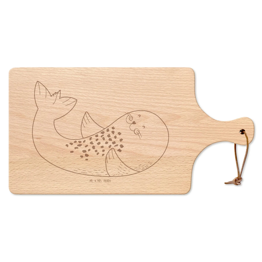 Schneidebrett Robbe Liegen aufschnittbrett, Schneidebrett Holz, holzschneidebrett, frühstücksbrett buche, küchenbrett mit griff, schneidebrett mit griff, vesperbrett, brett buche, Brotschneidebrett, frühstücksbrett mit griff, Frühstücksbrett, schneidbrett, frühstücksbrett holz, Brotzeitbrett, servierbrett holz, buchenholz schneidebrett, Brettchen, brett holz, holz schneidbrett, käsebrett holz, schneidebrett buchenholz, brett buchenholz, schneidebrett buche, Servierbrett, Holzbrett, Schneidebrett, Käsebrett, holzbrett mit griff, buchenholz brett, küchenholzbrett, Küchenbrett, brotbrett, brett mit griff, jausenbrett, servierbrett mit griff, buchenbrett, Lustige Sprüche, Tiere, Tiermotive, Gute Laune, Freude, Seehund, Meerestier, Lachen, Ostsee, Nordsee, Robbe, Strand, Robben