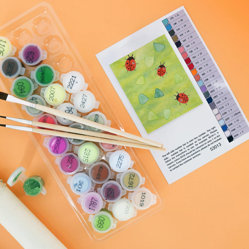 Paint by Numbers Ladybug Design Design Malen nach Zahlen, leinwand malset, diy set, kreativ set, zahlenbilder, malset, malen nach zahlen set, Muster, Grüne Punkte, Niedlich, Aquarell, Marienkäfer, Verspielt