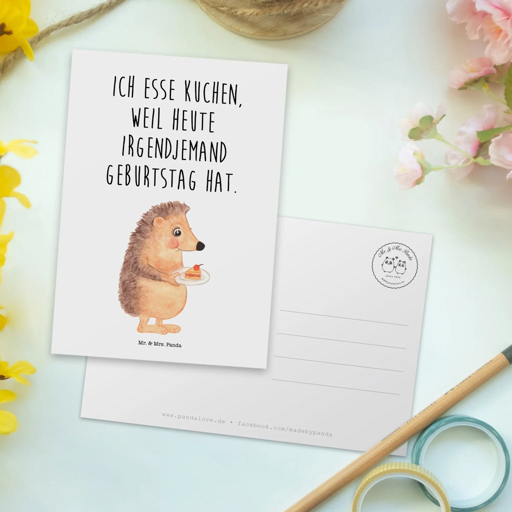 Postcard Hedgehog piece of cake kunstkarte, Grußkarte, Motivkarte, Fotokarte, bildkarte, Ansichtskarten, Kunstkarten, Postkarten, spruchkarte, Postkarte, Designkarte, Ansichtskarte, einzelkarte, Tiere, Lustige Sprüche, Gute Laune, Tiermotive, Kuchen Backen, Backen Geschenk, Geburtstagskuchen, Essen Spruch, Einladung Party, Igel, Kuchen, Torte
