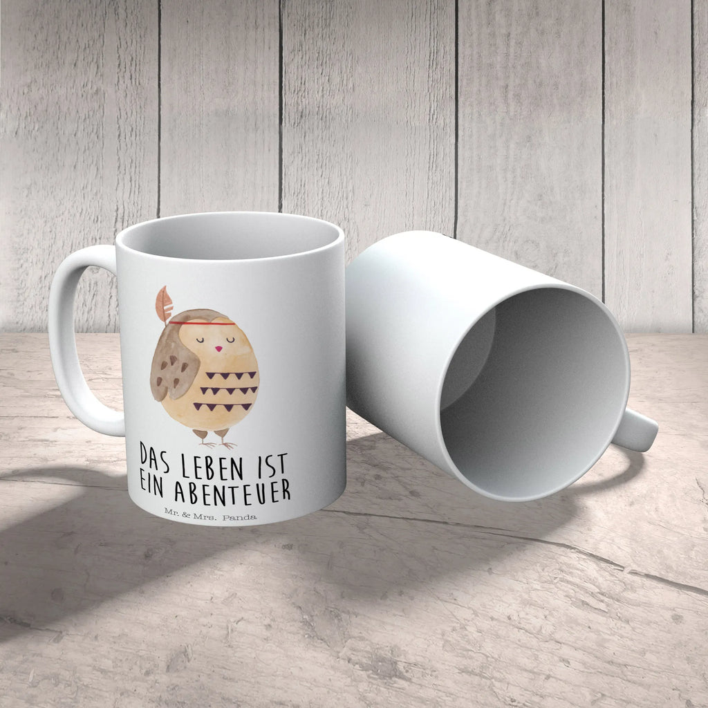 Tasse Eule Federschmuck Geschenktasse, Henkeltasse, Trinktasse, Tasse mit Spruch, Kaffeetasse, Bürotasse, Tasse, Henkelbecher, statement tasse, Coffee Mug, Kaffeepott, design tasse, heißgetränkebecher, Teebecher, Pott, Mug, tasse für kaffee, haferl, Tasse mit Motiv, Keramikbecher, kaffeetasse bedruckt, Trinkbecher, Dekotasse, Frühstücksbecher, Motivtasse, schöne tasse, Frühstückstasse, Sprüchetasse, tasse für büro, kaffeebecher bedruckt, milchkaffeetasse, Teepott, Kaffeebecher, Bedruckte Tasse, Becher, Teetasse, Kakaotasse, hochwertige tasse, Bürobecher, kaffeebecher keramik, Keramiktasse, Designtasse, kaffeetasse keramik, Eule, Das Leben Ist Ein Abenteuer, Federschmuck, Owl, Dekoration, Reisespruch, Eule Deko
