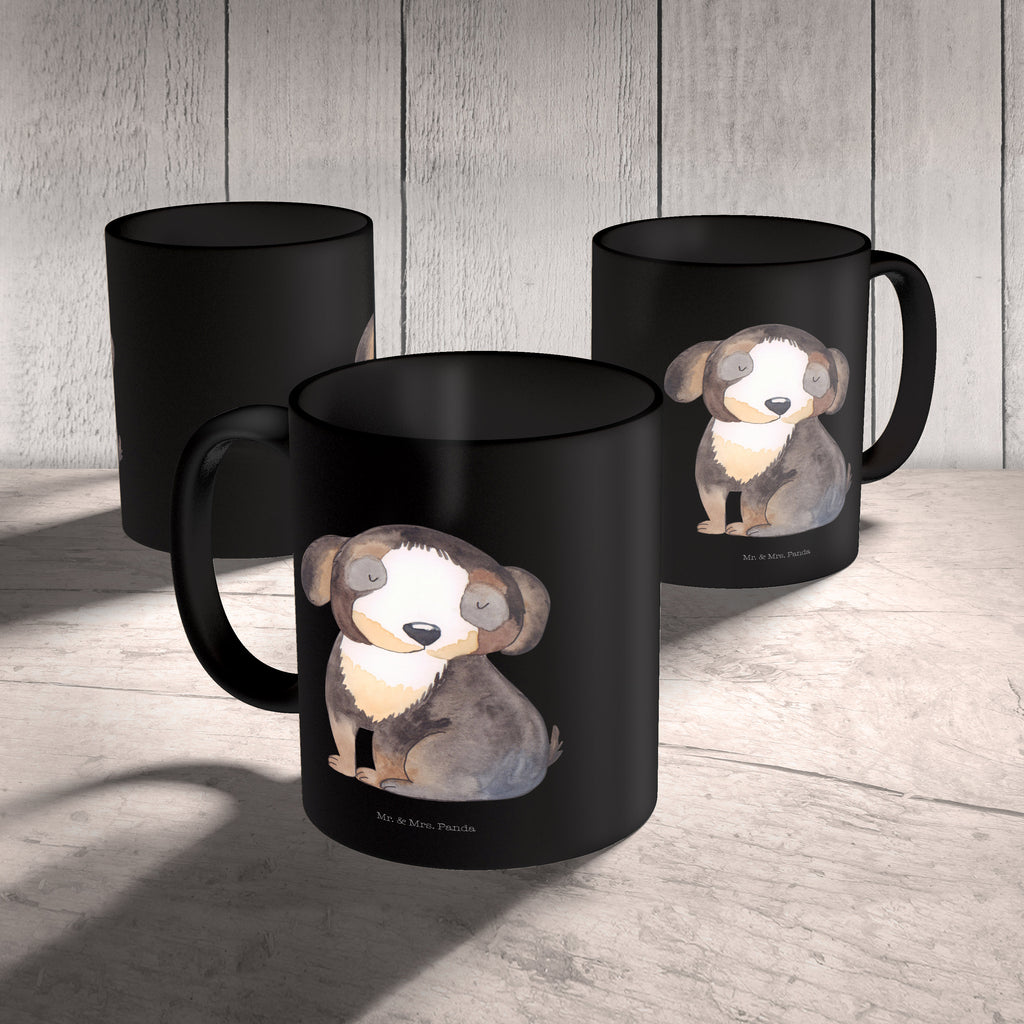 Tasse Hund entspannt Tasse, Kaffeetasse, Teetasse, Becher, Kaffeebecher, Teebecher, Keramiktasse, Porzellantasse, Büro Tasse, Geschenk Tasse, Tasse Sprüche, Tasse Motive, Hund, Hundemotiv, Haustier, Hunderasse, Tierliebhaber, Hundebesitzer, Sprüche, schwarzer Hund, Hundeliebe, Liebe, Hundeglück