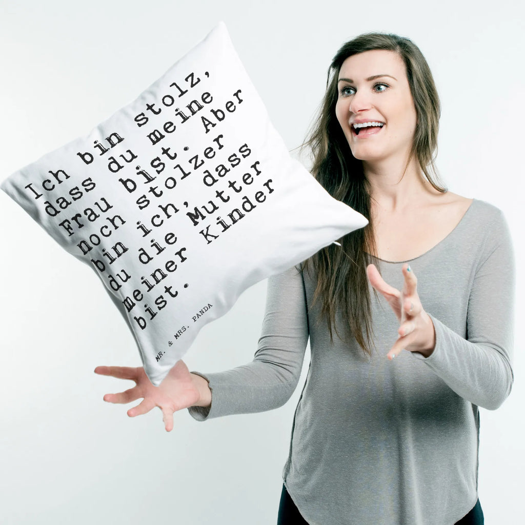 40x40 Kissen Sprüche und Zitate Ich bin stolz, dass du meine Frau bist. Aber noch stolzer bin ich, dass du die Mutter meiner Kinder bist. sofakissen, Sofakissen, Dekokissen 40x40, Kissenbezüge, Kopfkissen 40x40, Kissen 40x40, Dekokissen, Kissen 40x40 Waschbar, Kissenhülle, Couchkissen, Kissenbezug 40x40, Kissenhülle 40x40, Motivkissen, Dekokissen Sofa, sitzkissen, Kissen, Zierkissen, Kopfkissen, Sofakissen 40x40, Spruch, Sprüche, lustige Sprüche, Weisheiten, Zitate, Spruch Geschenke, Spruch Sprüche Weisheiten Zitate Lustig Weisheit Worte