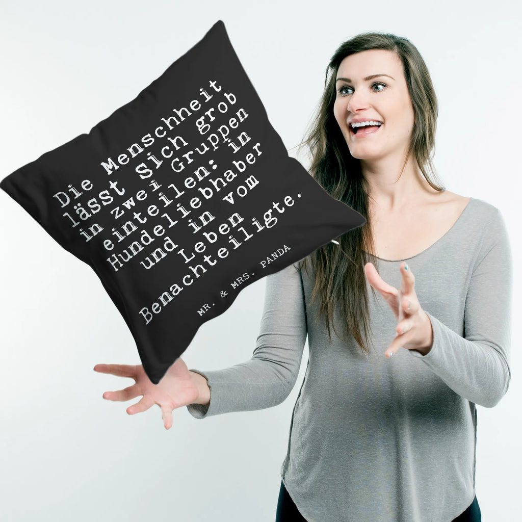 40x40 poduszka Die Menschheit lässt sich... Przysłowie, przysłowia, zabawne przysłowia, mądrości, cytaty, prezenty z przysłowiami