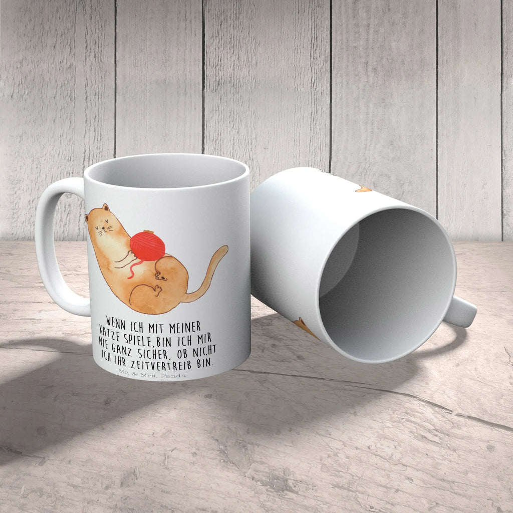 Mug Cat Wool Teetasse, Kaffeetasse, Tasse, Keramiktasse, Geschenktasse, Porzellantasse, Bürotasse, Tasse mit Motiven, Tasse mit Zitaten, Katze, Katzenmotiv, Katzenfan, Katzendeko, Katzenfreund, Katzenliebhaber, Katzenprodukte, Katzenartikel, Katzenaccessoires, Katzensouvenirs, Katzenliebhaberprodukte, Katzenmotive, Katzenbesitzerin, Cat, Mietze, Spielen, Katzenhalter, Kater, Cats, Katzen, Haustier, verspielt, Wollknäuel, Wolle, Spiel