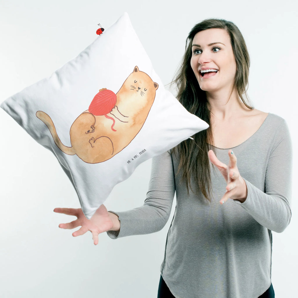 40x40 Kissen Katze Wolle wohnzimmer kissen, Sofakissen 40x40, kissen für couch, microfaser dekokissen, microfaser zierkissen, Kissen, Dekokissen Sofa, kuschelkissen 40x40, kissen 40 x 40, 40 X 40 Kissen, 40x40 kissen, Dekokissen 40x40, Dekokissen, Zierkissen, Couchkissen, sofa kissen, kuschel kissen, Motivkissen, couchkissen 40x40, Kopfkissen 40x40, Kissen 40x40, Sofakissen, microfaser sofakissen, Polsterkissen, zierkissen 40x40, microfaser kopfkissen, zier kissen, kissen mikrofaser, Kuschelkissen, kissen für sofa, couch kissen, Mikrofaser Kissen, deko kissen, Kopfkissen, wurfkissen, Katzenmotiv, Katzenfan, Katzendeko, Katzenfreund, Katzenliebhaber, Katzenprodukte, Katzenartikel, Katzenaccessoires, Katzensouvenirs, Katzenliebhaberprodukte, Katzenmotive, Katze, Cats, Verspielt, Cat, Wolle, Wollknäuel, Haustier, Kater, Katzenbesitzerin, Spielen, Katzenhalter, Mietze, Spiel, Katzen