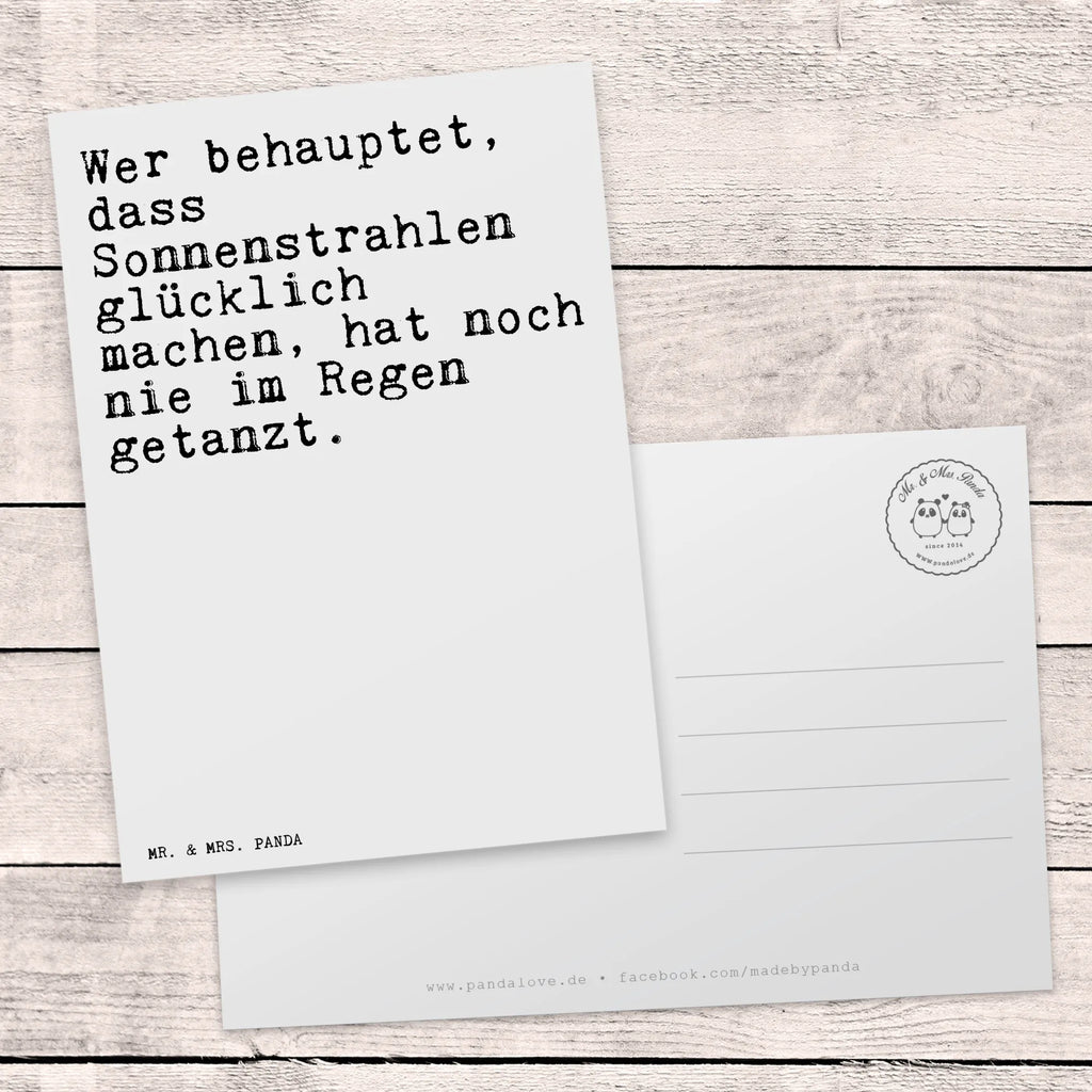 Postkarte Sprüche und Zitate Wer behauptet, dass Sonnenstrahlen glücklich machen, hat noch nie im Regen getanzt. Ansichtskarte, Einladung Geburtstag, Karte, Grußkarte, Einladungskarten Geburtstag, Einladung, Dankeskarte, Ansichtskarten, Einladungskarte, Postkarte, Geburtstagskarte, Geschenkkarte, Spruch, Sprüche, lustige Sprüche, Weisheiten, Zitate, Spruch Geschenke, Spruch Sprüche Weisheiten Zitate Lustig Weisheit Worte