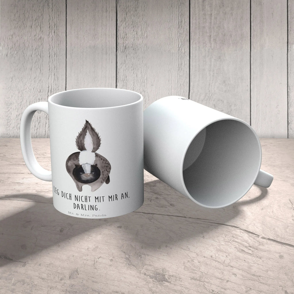 Mug skunk attack Tasse mit Spruch, Frühstücksbecher, Coffee Mug, haferl, Teebecher, Dekotasse, Pott, schöne tasse, Trinkbecher, milchkaffeetasse, Trinktasse, Frühstückstasse, Teetasse, Bedruckte Tasse, kaffeebecher bedruckt, tasse für kaffee, Motivtasse, Keramiktasse, statement tasse, Tasse, design tasse, Kakaotasse, Kaffeepott, kaffeetasse keramik, Mug, Kaffeetasse, Tasse mit Motiv, Bürobecher, Designtasse, Becher, Keramikbecher, kaffeebecher keramik, Henkeltasse, Henkelbecher, Kaffeebecher, Teepott, Bürotasse, Geschenktasse, Sprüchetasse, heißgetränkebecher, hochwertige tasse, tasse für büro, kaffeetasse bedruckt, Skunk, Stinktier, Wildtier, Stinker, Raubtier, wütend, Drohung, Stinki