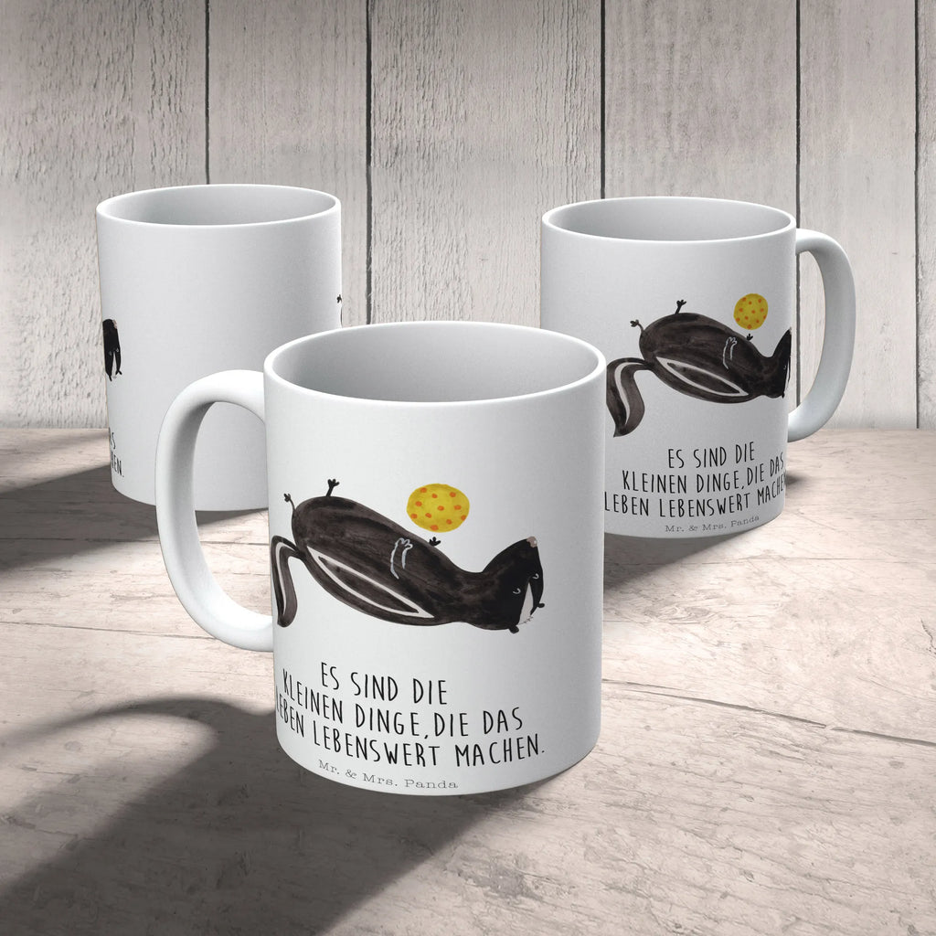 Mug skunk ball kaffeebecher bedruckt, Kakaotasse, statement tasse, Bürotasse, Keramiktasse, Kaffeebecher, Becher, Kaffeetasse, Pott, Teepott, Teebecher, Keramikbecher, Trinktasse, kaffeetasse keramik, tasse für büro, tasse für kaffee, Tasse, kaffeetasse bedruckt, heißgetränkebecher, kaffeebecher keramik, Kaffeepott, Mug, Tasse mit Motiv, Frühstücksbecher, hochwertige tasse, Frühstückstasse, Henkeltasse, Bedruckte Tasse, Trinkbecher, Henkelbecher, Designtasse, Coffee Mug, Sprüchetasse, schöne tasse, milchkaffeetasse, Teetasse, Geschenktasse, Bürobecher, Dekotasse, Motivtasse, design tasse, Tasse mit Spruch, haferl, Stinktier, Skunk, Stinker, Wildtier, Stinki, Verspielt, Raubtier, Weisheit