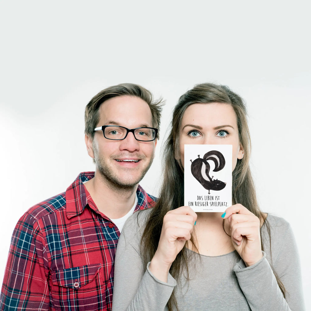 Postcard skunk handstand Einladung, Ansichtskarten, Grußkarte, Dankeskarte, Karte, Einladungskarten Geburtstag, Geburtstagskarte, Postkarte, Einladung Geburtstag, Geschenkkarte, Ansichtskarte, Einladungskarte, Stinktier, Skunk, Kind, Stinki, Raubtier, Wildtier, verpielt, Stinker, Spielplatz