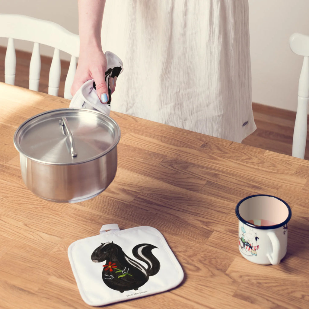 2er Set Topflappen  Stinktier Blume Ofenhandschuh, Topflappen, Topflappen 2er Set, Topflappenset, Topflappen mit Spruch, Ofenhandschuhe, Topflappen Set, Topfhandschuh, Topfuntersetzer, Topfhandschuhe, Topflappen lustig, Schöne Topflappen, Stinktier, Skunk, Stinker, Dreams, Tagträumer, Wildtier, verträumt, Stinki, Raubtier, Träume