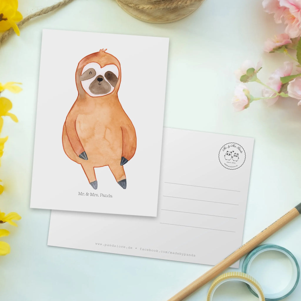 Postcard sloth Satisfied Geschenkkarte, Geburtstagskarte, Grußkarte, Postkarte, Einladung, Ansichtskarten, Einladung Geburtstag, Einladungskarten Geburtstag, Einladungskarte, Karte, Dankeskarte, Ansichtskarte, Faultier, Faultier Geschenk, Faultier Deko, faul, glücklich, Lieblingstier, relaxen, Zufriedenheit, Gelassenheit, Ruhe, zufrieden, Faultiere, Pause, happy, Frieden, Glück