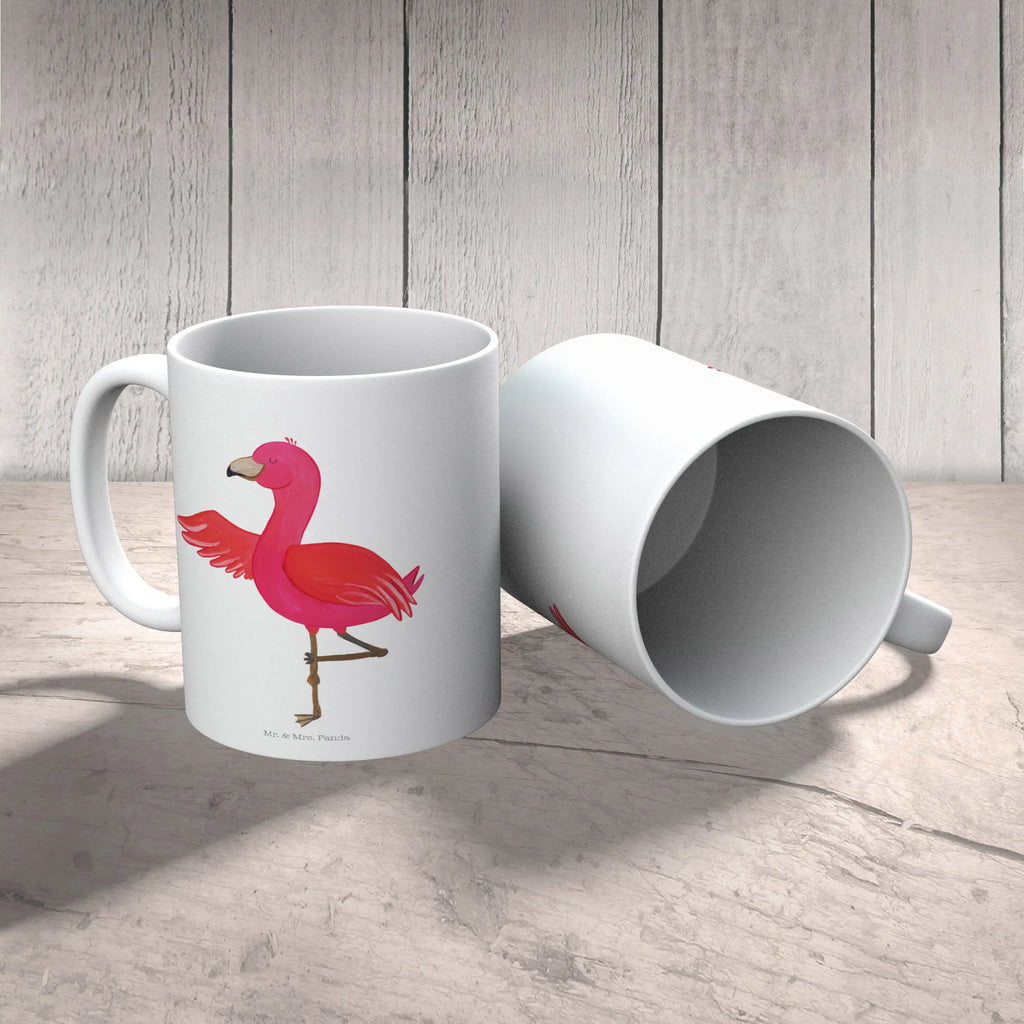 Kubek Flamingo joga design tasse, haferl, Trinkbecher, Pott, Henkeltasse, Keramiktasse, Keramikbecher, Becher, Kaffeepott, Bürotasse, statement tasse, Coffee Mug, Dekotasse, hochwertige tasse, Tasse, Motivtasse, Trinktasse, Kaffeetasse, kaffeetasse keramik, Designtasse, Kaffeebecher, Kakaotasse, Frühstücksbecher, Frühstückstasse, kaffeebecher bedruckt, Bürobecher, tasse für kaffee, Teetasse, Geschenktasse, Teebecher, schöne tasse, Tasse mit Motiv, Tasse mit Spruch, Sprüchetasse, tasse für büro, Bedruckte Tasse, Henkelbecher, kaffeebecher keramik, Teepott, milchkaffeetasse, heißgetränkebecher, Mug, kaffeetasse bedruckt, Flamingo, Yoga-Übung, Vogel, Aufregen, Tiefenentspannung, Yoga, Ärger, Achtsamkeit, Namaste, Entspannung