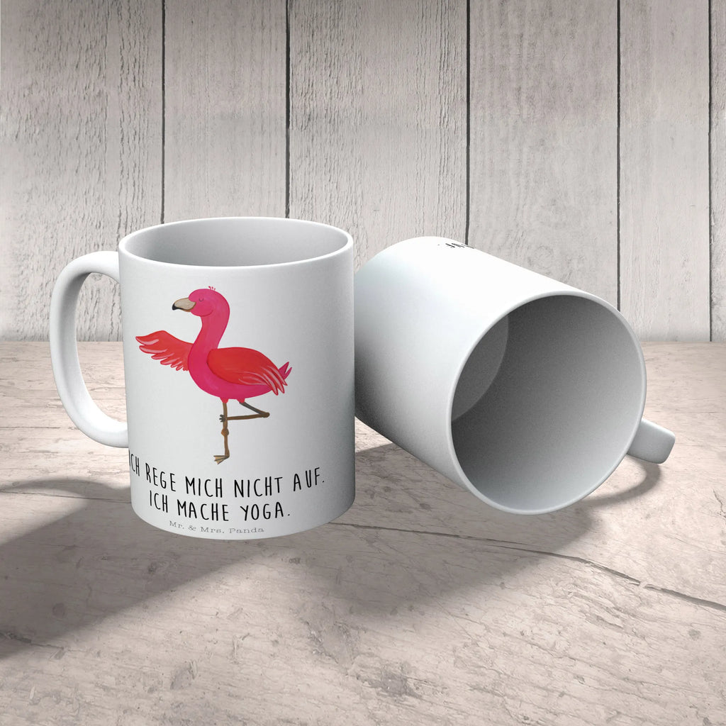 Kubek Flamingo joga design tasse, haferl, Trinkbecher, Pott, Henkeltasse, Keramiktasse, Keramikbecher, Becher, Kaffeepott, Bürotasse, statement tasse, Coffee Mug, Dekotasse, hochwertige tasse, Tasse, Motivtasse, Trinktasse, Kaffeetasse, kaffeetasse keramik, Designtasse, Kaffeebecher, Kakaotasse, Frühstücksbecher, Frühstückstasse, kaffeebecher bedruckt, Bürobecher, tasse für kaffee, Teetasse, Geschenktasse, Teebecher, schöne tasse, Tasse mit Motiv, Tasse mit Spruch, Sprüchetasse, tasse für büro, Bedruckte Tasse, Henkelbecher, kaffeebecher keramik, Teepott, milchkaffeetasse, heißgetränkebecher, Mug, kaffeetasse bedruckt, Flamingo, Yoga-Übung, Vogel, Aufregen, Tiefenentspannung, Yoga, Ärger, Achtsamkeit, Namaste, Entspannung