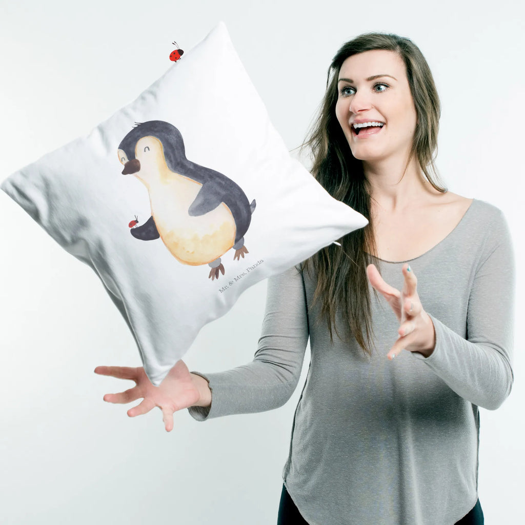 40x40 Kissen Pinguin Marienkäfer Deko Kissen, Kissen, Sofa Kissen, kissen für couch, Kuschelkissen, Kleines Kissen, kissen für sofa, flauschkissen, Sofakissen, zier kissen, mikrofaser sofakissen, Lounge Kissen, Motivkissen, mikrofaser kopfkissen, wohnzimmer kissen, Panda Kissen, kissen mikrofaser, Sofakissen 40x40, mikrofaser zierkissen, couch kissen, Kissen 40x40, kissen bedruckt, Weiches Kissen, Dekokissen, Couchkissen, Kopfkissen, Dekokissen 40x40, kuschelkissen 40x40, mikrofaser dekokissen, Wohnzimmerkissen, Polster, Bedrucktes Kissen, 40 X 40 Kissen, Kuschel Kissen, Dekokissen Sofa, Mikrofaser Kissen, wurfkissen, Zierkissen, 40x40 kissen, zierkissen 40x40, kissen 40 x 40, Polsterkissen, couchkissen 40x40, Gemütliches Kissen, Kopfkissen 40x40, Pinguin, Freude, Lebensfreude, Pinguine, Glück, Wunder, Liebe, Marienkäfer