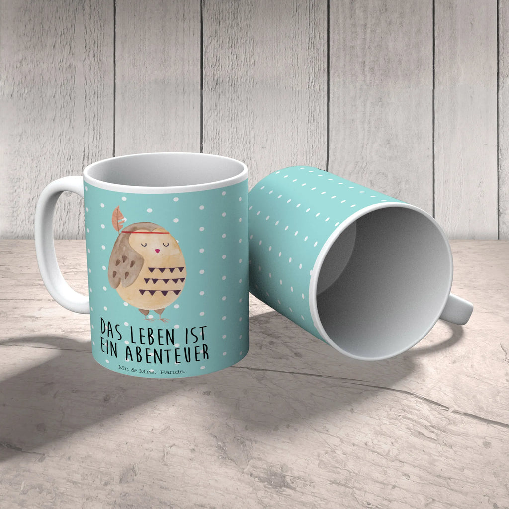 Tasse Eule Federschmuck Geschenktasse, Henkeltasse, Trinktasse, Tasse mit Spruch, Kaffeetasse, Bürotasse, Tasse, Henkelbecher, statement tasse, Coffee Mug, Kaffeepott, design tasse, heißgetränkebecher, Teebecher, Pott, Mug, tasse für kaffee, haferl, Tasse mit Motiv, Keramikbecher, kaffeetasse bedruckt, Trinkbecher, Dekotasse, Frühstücksbecher, Motivtasse, schöne tasse, Frühstückstasse, Sprüchetasse, tasse für büro, kaffeebecher bedruckt, milchkaffeetasse, Teepott, Kaffeebecher, Bedruckte Tasse, Becher, Teetasse, Kakaotasse, hochwertige tasse, Bürobecher, kaffeebecher keramik, Keramiktasse, Designtasse, kaffeetasse keramik, Eule, Das Leben Ist Ein Abenteuer, Federschmuck, Owl, Dekoration, Reisespruch, Eule Deko