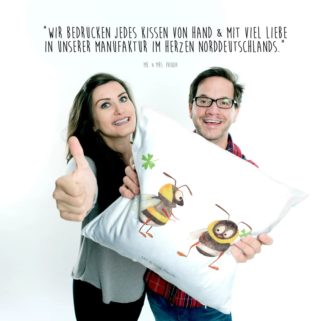 Cushion bumblebees shamrock Mikrofaser Kissen, kissen mikrofaser, microfaser sofakissen, Kopfkissen, deko kissen, Dekokissen Sofa, Kopfkissen 40x40, Kissen 40x40, wurfkissen, Motivkissen, Sofakissen, 40 X 40 Kissen, Kuschelkissen, zierkissen 40x40, Dekokissen 40x40, couchkissen 40x40, zier kissen, Kissen, Couchkissen, 40x40 kissen, kissen 40 x 40, microfaser kopfkissen, wohnzimmer kissen, Dekokissen, Sofakissen 40x40, Polsterkissen, sofa kissen, couch kissen, kissen für sofa, microfaser zierkissen, Zierkissen, kissen für couch, kuschel kissen, microfaser dekokissen, kuschelkissen 40x40, Lustige Sprüche, Tiere, Tiermotive, Gute Laune, glücklich sein, Spruch Positiv, Spruch schön, glücklich Werden, Spruch Fröhlich, Biene Deko, Biene, Hummel