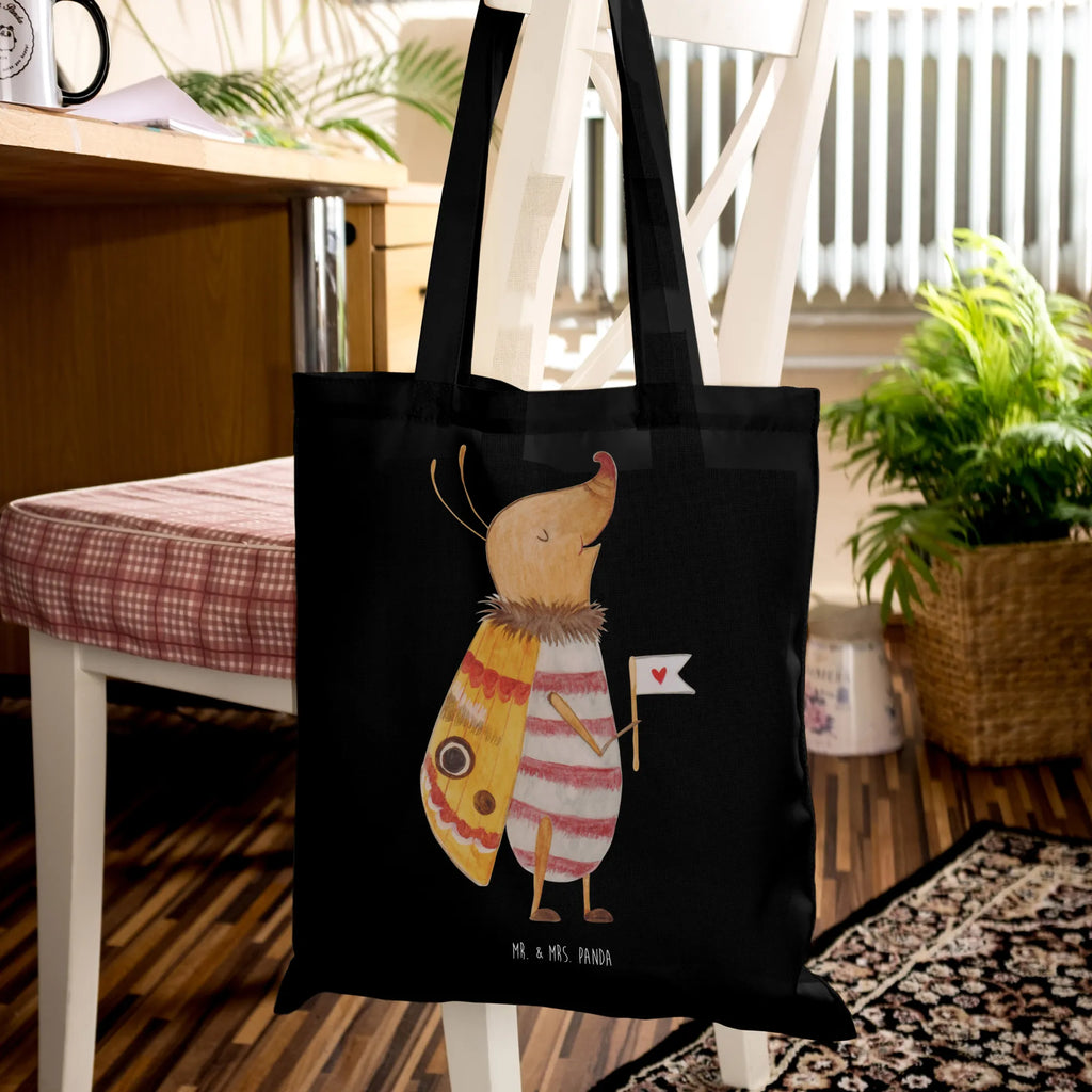 Tote bag Moth flag Einkaufsbeutel, Schultasche, Jutetasche, tote bag, Beutel, Stofftasche, Laptoptasche, Statementbeutel, Alltagstasche, Badetasche, Schultertasche, Einkaufstüte, Strandtasche, büchertasche, Tasche, uni tasche, Baumwolltasche, bedruckte tasche, shopping tasche, Tragetasche, Jutebeutel, Shopper, Beuteltasche, Umhängetasche, Einkaufstasche, Leinentasche, baumwollbeutel, Stoffbeutel, Henkeltasche, Tüte, unitasche, Gute Laune, Tiermotive, Tiere, lustige Sprüche, Was kostet die Welt, süß, Nachtfalter, niedlich, Küche Deko, Spruch witzig, Spruch lustig, Käfer