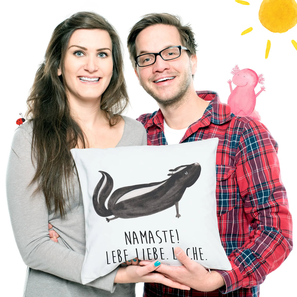 40x40 Kissen Stinktier Yoga 40 X 40 Kissen, microfaser dekokissen, couchkissen 40x40, Mikrofaser Kissen, kuschel kissen, couch kissen, kissen für couch, microfaser zierkissen, Dekokissen, Kopfkissen, Polsterkissen, Couchkissen, Kuschelkissen, Dekokissen Sofa, zier kissen, wohnzimmer kissen, Zierkissen, microfaser sofakissen, microfaser kopfkissen, Motivkissen, Kopfkissen 40x40, kissen 40 x 40, 40x40 kissen, Sofakissen 40x40, deko kissen, Kissen 40x40, sofa kissen, Sofakissen, kissen mikrofaser, zierkissen 40x40, kuschelkissen 40x40, kissen für sofa, Kissen, Dekokissen 40x40, wurfkissen, Skunk, Stinktier, Lache, Wildtier, Stinker, Lebe, Raubtier, Yoga, Liebe, Stinki, Namaste