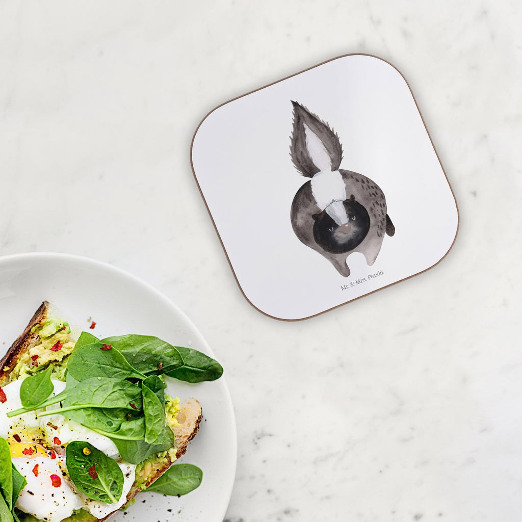 Square coaster skunk attack Untersetzer Holz, Tassen Untersetzer, Glasuntersetzer, Bierdeckel, Untersetzer Gläser, Untersetzer für Gläser, Getränkeuntersetzer, Untersetzer Design, Korkuntersetzer, Untersetzer, Untersetzer aus Holz, Holzuntersetzer, Stinktier, Skunk, Drohung, Wildtier, Stinki, Stinker, Raubtier, wütend