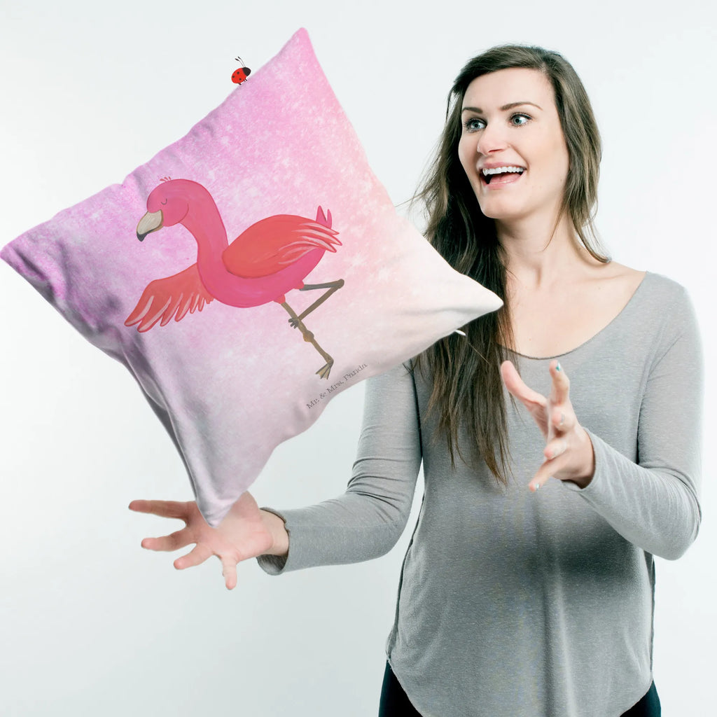 Cushion flamingo yoga Kopfkissen 40x40, Sofakissen 40x40, Zierkissen, Sofakissen, sitzkissen, Kissenhülle 40x40, Kissenhülle, Kissenbezüge, Dekokissen Sofa, sofakissen, Motivkissen, Kissenbezug 40x40, Couchkissen, Kissen 40x40 Waschbar, Kopfkissen, Dekokissen 40x40, Kissen, Dekokissen, Kissen 40x40, Flamingo, Aufregen, Entspannung, Yoga, Tiefenentspannung, Achtsamkeit, Yoga-Übung, Vogel, Ärger, Namaste