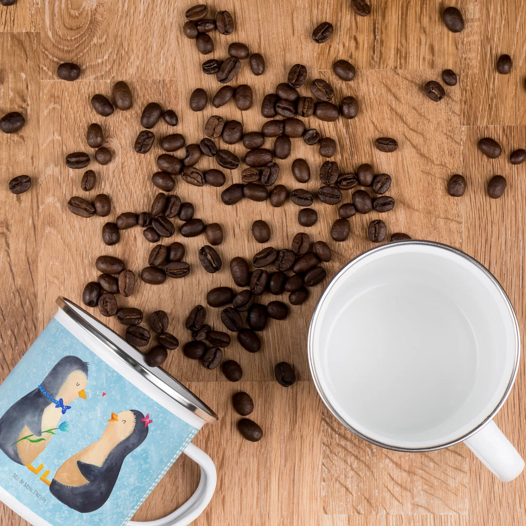 Enamel camping mug Penguin pair Emailletasse, becher emaille, blechbecher, Metalltasse, Campingbecher, Teetasse, Emaille Becher, Campingtasse, Pott, Teebecher, metallbecher, wanderbecher, Kaffeetasse, reisetasse, wandertasse, emaillebecher, Tasse Emaille, Kaffeebecher, Blechtasse, Trinkbecher, Reisebecher, Emaille Tasse, Tasse, Becher, Pinguin, Große Liebe, Hochzeitsgeschenk, Hochzeit, Jahrestag, Liebesgeschenk, Liebesbeweis, Liebespaar, Pinguine, Traumpaar, Liebe, Hochzeitstag, Verlobung