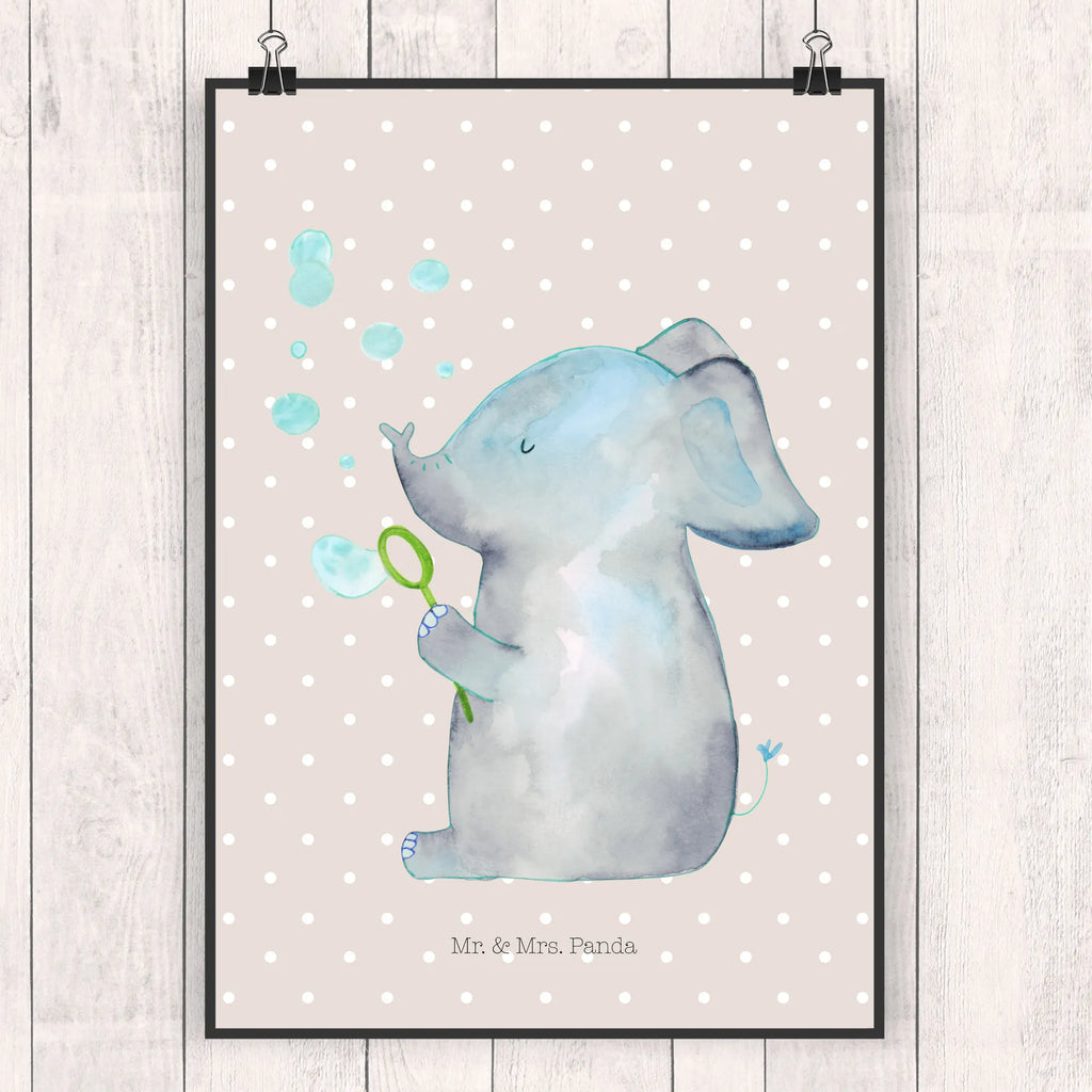 Poster Elefant Seifenblasen Mr. & Mrs. Panda Poster, wandkunst, Wanddekoration, grafikposter, Bild, Plakat, drucke, wanddruck, wanddeko, Designposter, Wandschmuck, Wanddeko Bild, Wandbild, kunstdruck poster, Posterdruck, Poster, Deko Bild, kunstposter, kunst für die wand, Kunstdruck, Bild für Wand, Wandposter, Gute Laune, Tiermotive, Tiere, Lustige Sprüche, Dickhäuter, Rüsseltier, Liebesspruch, Seifenblasen, Heimat, Elefant, Liebesbeweis, Gefühl. Daheim, Liebe, Elefanten