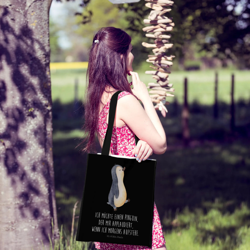 Tote bag Penguin march Jutebeutel, Einkaufstüte, Einkaufstasche, Tragetasche, Beutel, Strandtasche, Stofftasche, Badetasche, Beuteltasche, Schultertasche, Jutetasche, Laptoptasche, Tasche, Stoffbeutel, Shopper, Umhängetasche, Pinguin, Schwester, Familie, Bruder, Pinguine, Frühaufsteher, Langschläfer