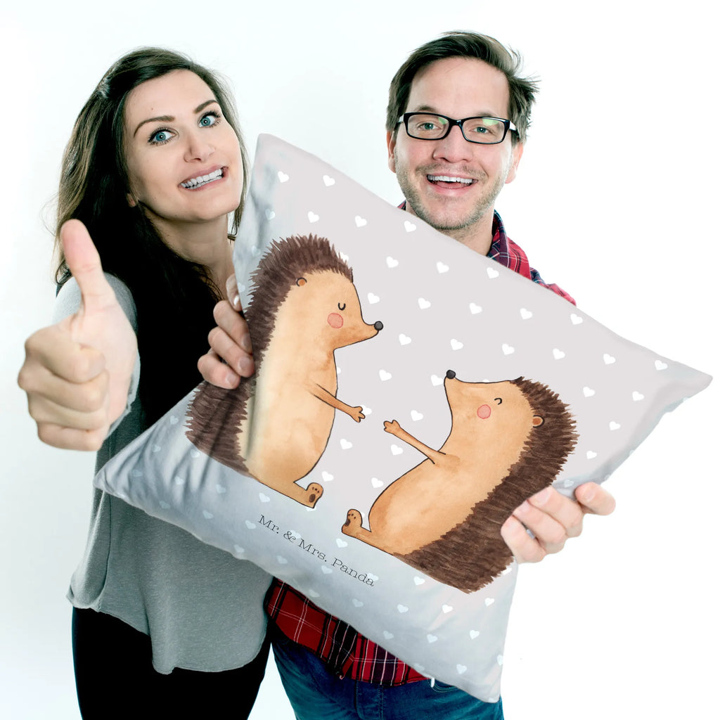 Cushion Hedgehogs in love Mikrofaser Kissen, Kissen 40x40, microfaser kopfkissen, Polsterkissen, Couchkissen, Kopfkissen 40x40, sofa kissen, wohnzimmer kissen, Kissen, deko kissen, kuschel kissen, Motivkissen, Dekokissen, couch kissen, Dekokissen 40x40, Sofakissen 40x40, kissen für sofa, couchkissen 40x40, kissen mikrofaser, kissen 40 x 40, kissen für couch, Kuschelkissen, microfaser sofakissen, Dekokissen Sofa, microfaser dekokissen, wurfkissen, zierkissen 40x40, 40 X 40 Kissen, microfaser zierkissen, 40x40 kissen, Sofakissen, Kopfkissen, Zierkissen, zier kissen, kuschelkissen 40x40, Freund, Liebe, Liebesgeschenk, Jahrestag, Verlobung, Partner, Ehemann, Ehefrau, Heiraten, Heiratsantrag, Hocheitstag, Freundin, Hochzeitstag, Geschenk, Verheiratet, Verliebt, Verlobt, Liebesbeweis, Igel, Hochzeit