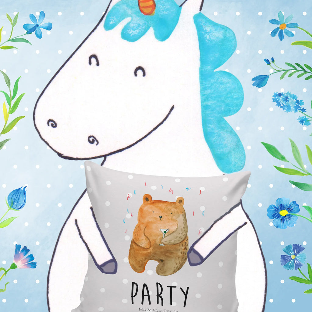 40x40 Kissen Bär Party Dekokissen 40x40, Kopfkissen, 40 X 40 Kissen, 40x40 kissen, kuschel kissen, Polsterkissen, wohnzimmer kissen, kissen mikrofaser, Couchkissen, microfaser dekokissen, zier kissen, Motivkissen, microfaser sofakissen, microfaser kopfkissen, Zierkissen, zierkissen 40x40, Mikrofaser Kissen, kissen 40 x 40, sofa kissen, Kopfkissen 40x40, Kissen 40x40, Dekokissen, kissen für sofa, microfaser zierkissen, kuschelkissen 40x40, Sofakissen 40x40, Kuschelkissen, Kissen, Sofakissen, couchkissen 40x40, deko kissen, wurfkissen, Dekokissen Sofa, couch kissen, kissen für couch, Bär, Teddy, Teddybär, Mitbringsel, Party, Geburtstag, Feiern, Geburtstagsgeschenk, Abfeiern, Geschenk, Gute Laune, Lustig