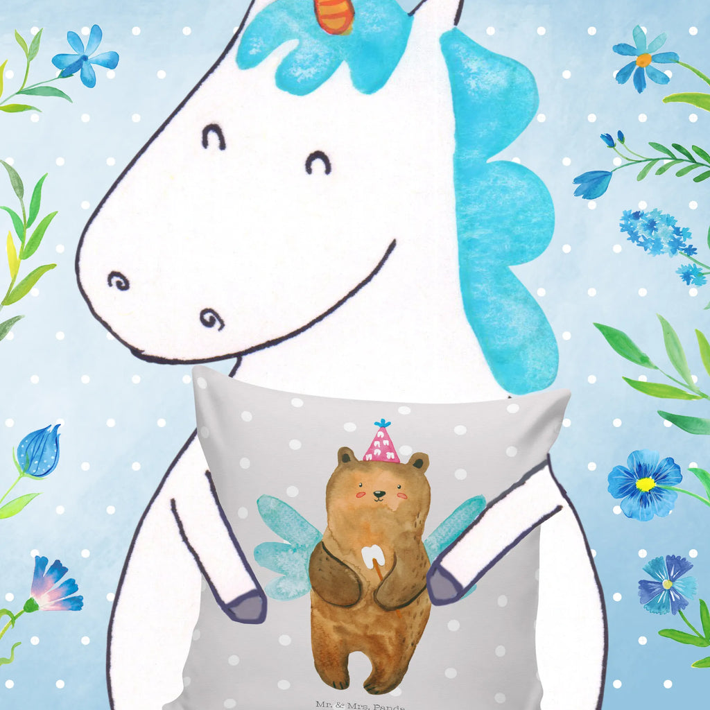 40x40 Kissen Bär Zahnfee 40 X 40 Kissen, kuschelkissen 40x40, Kopfkissen, Motivkissen, kissen für couch, kissen 40 x 40, sofa kissen, Kissen, kissen für sofa, couch kissen, Kopfkissen 40x40, wurfkissen, couchkissen 40x40, 40x40 kissen, Sofakissen 40x40, Mikrofaser Kissen, Dekokissen 40x40, Sofakissen, microfaser zierkissen, zierkissen 40x40, Kissen 40x40, Dekokissen, Dekokissen Sofa, deko kissen, kissen mikrofaser, Polsterkissen, microfaser dekokissen, Couchkissen, Kuschelkissen, wohnzimmer kissen, kuschel kissen, microfaser kopfkissen, Zierkissen, microfaser sofakissen, zier kissen, Bär, Teddy, Teddybär, Fee, Milchzahn, Erster Zahn, Zahnfee