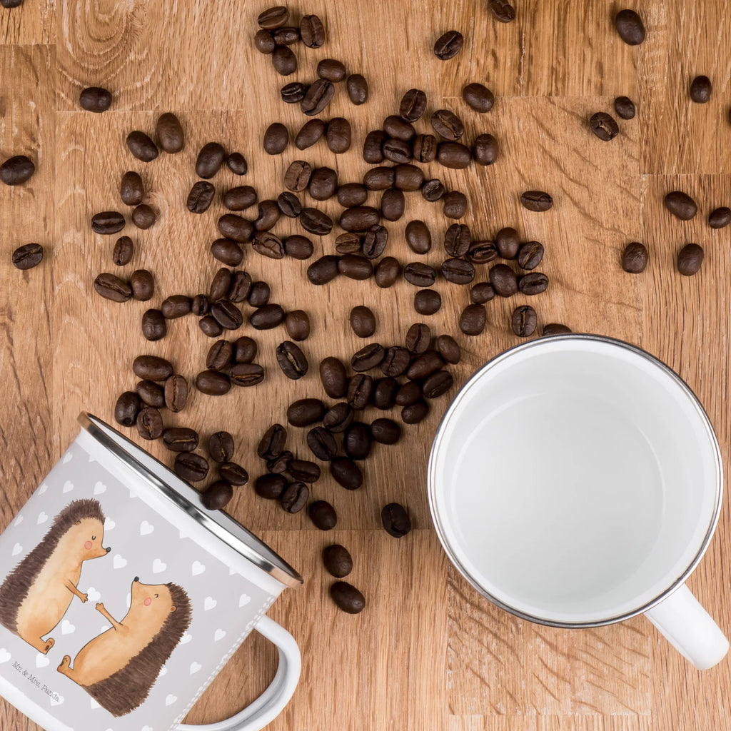 Kempingowy kubek emaliowany Miłość jeży Outdoor Becher, Kaffee Blechtasse, Metalltasse für Camping, Trinkbecher, Outdoor Tasse, Camping Tassen Emaille, Edelstahl Trinkbecher, Emailletasse, Tasse Emaille, Blechtasse Outdoor, Camping Becher Edelstahl, Campingbecher, Camping Tasse Emaille, Emaille Tasse, Metalltasse, Emaille Campingbecher, Tasse Camping, Camping Becher, Metall Tasse, Emaille Becher Camping, Camping Tasse Metall, Emaille Tassen, Campingtassen, Blechtasse, Emaille Trinkbecher, Emaille Becher, Emaille Tasse Camping, Blechtassen, Campingtasse, Camping Tassen, Liebe, Partner, Freund, Freundin, Ehemann, Ehefrau, Heiraten, Verlobung, Heiratsantrag, Liebesgeschenk, Jahrestag, Hocheitstag, Verheiratet, Geschenk, Hochzeit, Verlobt, Verliebt, Igel, Hochzeitstag, Liebesbeweis