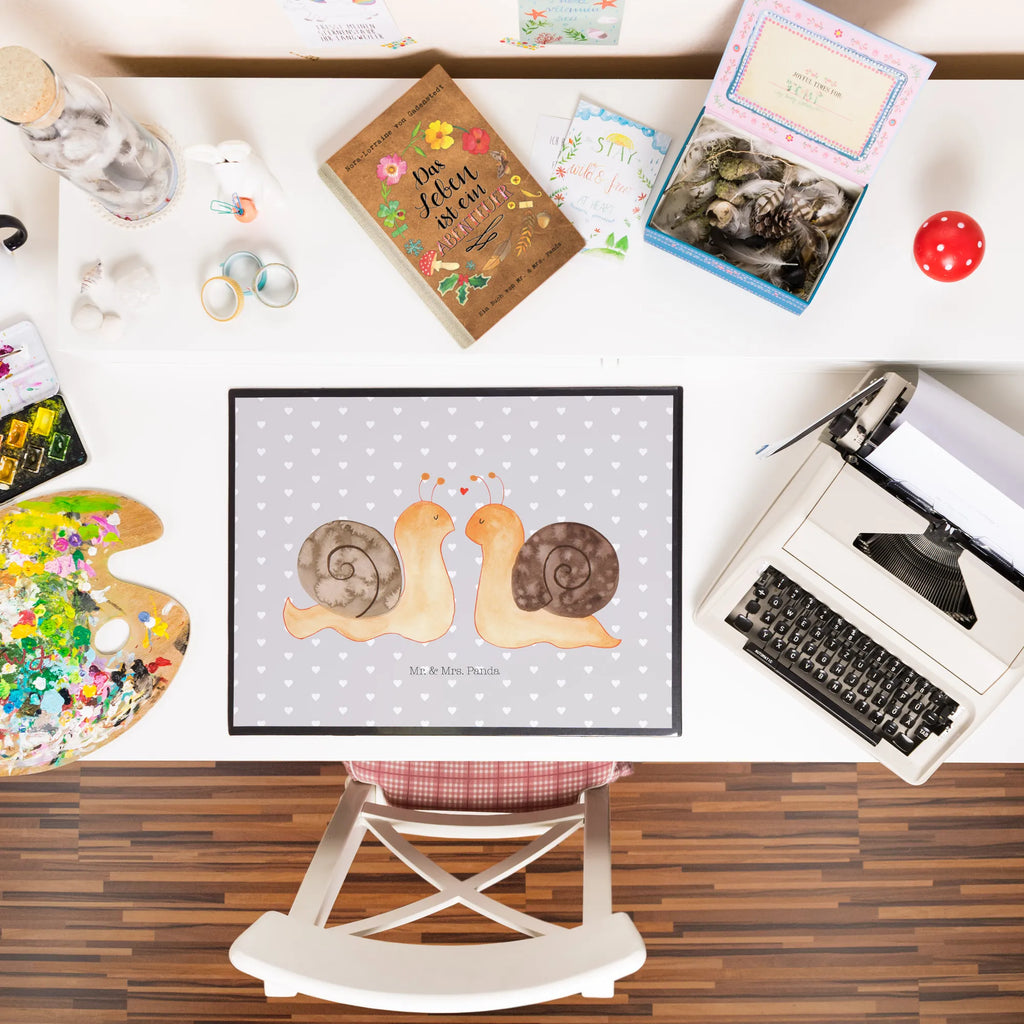 Desk pad Snails in love Bürobedarf, Büroartikel, Schreibwaren, Schreibtischunterlage Groß, Schreibunterlage, Schreibtisch Unterlagen, Schreibtischauflage, Liebe, Partner, Freund, Freundin, Ehemann, Ehefrau, Heiraten, Verlobung, Heiratsantrag, Liebesgeschenk, Jahrestag, Hocheitstag