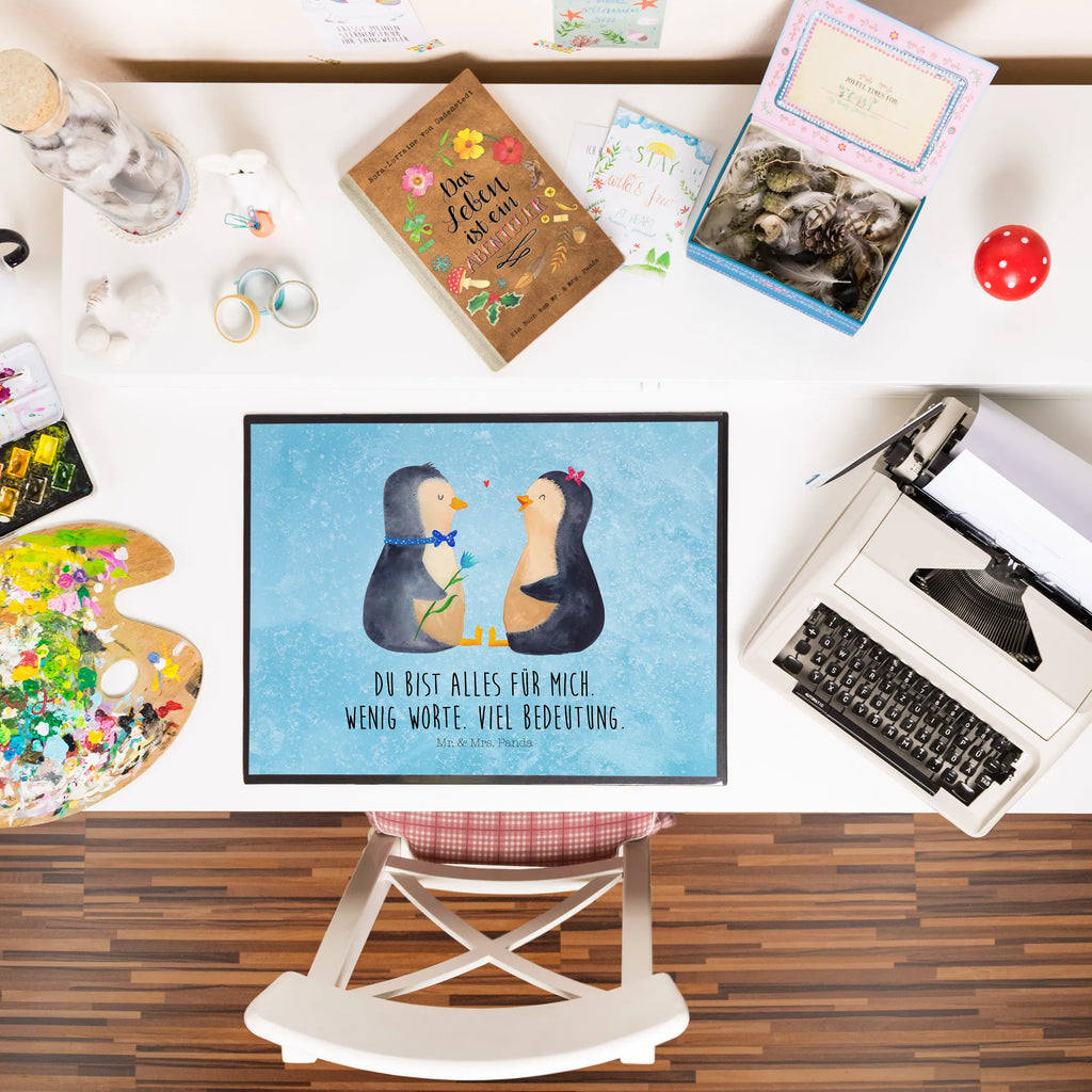 Schreibtischunterlage Pinguin Pärchen Schreibwaren, Schreibtischunterlage Groß, Schreibunterlage, Büroartikel, Bürobedarf, Schreibtisch Unterlagen, Schreibtischauflage, Pinguin, Liebespaar, Verlobung, Liebesbeweis, Traumpaar, Hochzeit, Jahrestag, Hochzeitsgeschenk, Pinguine, Hochzeitstag, Liebesgeschenk, große Liebe, Liebe
