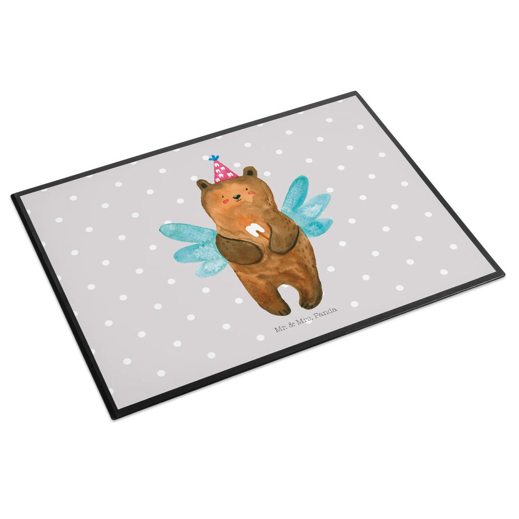 Podkładka na biurko niedźwiedź Wróżka zębów schreibtischunterlage rutschfest, abwaschbare schreibtischunterlage, Tischschoner, kinderschreibtischunterlage, schreibtischmatte, schreibmatte, pultunterlage, schreibtischunterlage kunststoff, bastelunterlage, malunterlagen, tischauflagen, Zeichenunterlage, schreibauflage, tischauflage, arbeitsmatte, tischmatten, schulunterlage, malunterlage, schreibtischauflagen, malmatte, Schreibtischauflage, rutschfeste schreibtischunterlage, büro schreibtischunterlage, schreibtischunterlage, arbeitsunterlage, Tischunterlage, bastelunterlagen, schreibtischunterlage büro, lernunterlage, tischmatte, schreibtischunterlage abwaschbar, bastelmatte, schreibtischunterlagen, kunststoff schreibtischunterlage, Schreibunterlage, Unterlage Schreibtisch, tischschutz, tischpad, schreibtischschutz, schreibunterlage büro, Schreibtisch Matte, tischschutzmatte, bürounterlage, Bär, Teddy, Teddybär, Fee, Zahnfee, Milchzahn, Erster Zahn