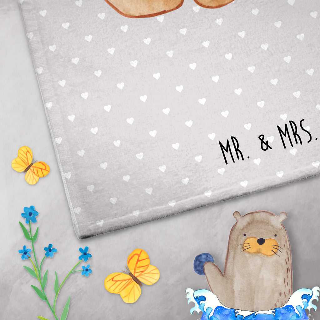 Guest towel Bears in love Handtuch Für Sport 50x100, Baumwollhandtuch 50x100, Mittelgroßes Handtuch, Umweltfreundliches Handtuch 50x100, Hochwertiges Handtuch 50x100, Handtuch Aus Bio Baumwolle, Weißes Handtuch 50x100, Handtuch Für Gäste-WC 50x100, Handtuch Aus Baumwolle 50x100, Pflegeleichtes Handtuch 50x100, Handtuch Mit Bordüre 50x100, Buntes Handtuch 50x100, Handtuch Für Reise 50x100, Handtuch Für Küche 50x100, Nachhaltiges Handtuch 50x100, Handtuch Für Alltag 50x100, Handtuch Set 50x100, Handtuch Für Badezimmer 50x100, Handtuch Größe 50x100, Modernes Handtuch 50x100, Saugfähiges Handtuch 50x100, Mikrofaser Handtuch 50x100, Graues Handtuch 50x100, Klassisches Handtuch 50x100, Unifarbenes Handtuch 50x100, Weiches Handtuch 50x100, Handtuch 50x100, Handtuch Mit Muster 50x100, Handtuch Geschenk 50x100, Waschbares Handtuch 50x100, Liebe, Partner, Freund, Freundin, Ehemann, Ehefrau, Heiraten, Verlobung, Heiratsantrag, Liebesgeschenk, Jahrestag, Hocheitstag, Verheiratet, Verliebt, Geschenk Freund, Geschenk Hochzeit, Verlobt, Hochzeitstag, Bären, Geschenk Freundin, Bärchen, Bär, Liebesbeweis