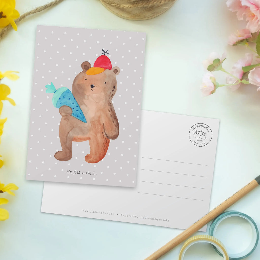 Postkarte Bär Schultüte Grußkarte, Motivkarte, Fotokarte, bildkarte, Ansichtskarten, einzelkarte, Designkarte, Postkarte, Kunstkarten, spruchkarte, Postkarten, Ansichtskarte, kunstkarte, Teddy, Bär, Teddybär, Schulbeginn, Schultüte, Schulanfang, Erster Schultag Geschenk, Einschulung Geschenk, Grundschule, Schule Geschenk, Bär Motiv