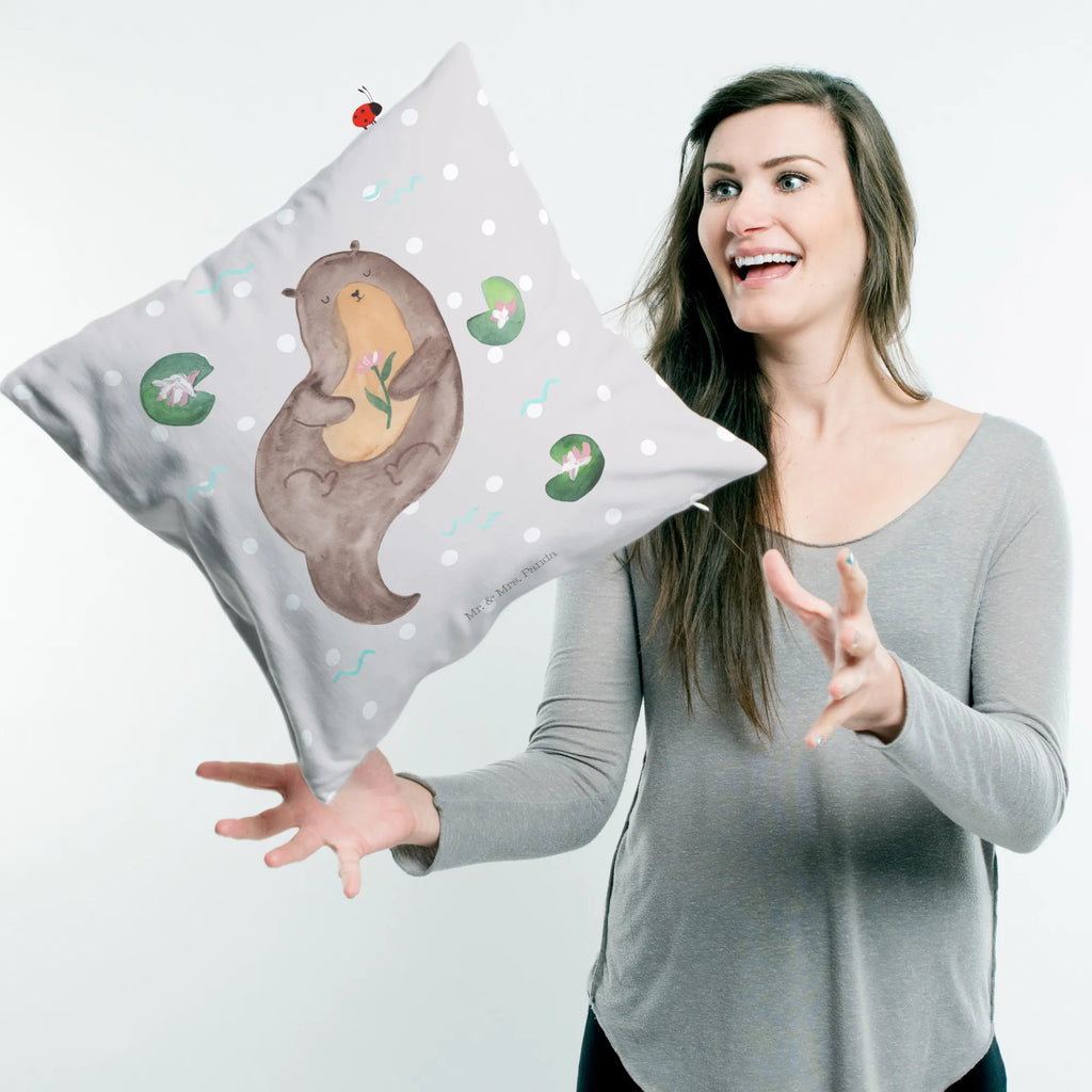 40x40 Kissen Otter Seerose deko kissen, kuschel kissen, kissen 40 x 40, microfaser kopfkissen, couch kissen, microfaser zierkissen, Kuschelkissen, zier kissen, Couchkissen, Sofakissen, Sofakissen 40x40, sofa kissen, Motivkissen, Kissen, Dekokissen, couchkissen 40x40, zierkissen 40x40, wohnzimmer kissen, kissen mikrofaser, Dekokissen Sofa, Mikrofaser Kissen, Kissen 40x40, 40x40 kissen, 40 X 40 Kissen, kissen für couch, Zierkissen, kuschelkissen 40x40, wurfkissen, Kopfkissen 40x40, Polsterkissen, kissen für sofa, microfaser sofakissen, Kopfkissen, microfaser dekokissen, Dekokissen 40x40, Otter, Fischotter, Seeotter, Otter Seeotter See Otter